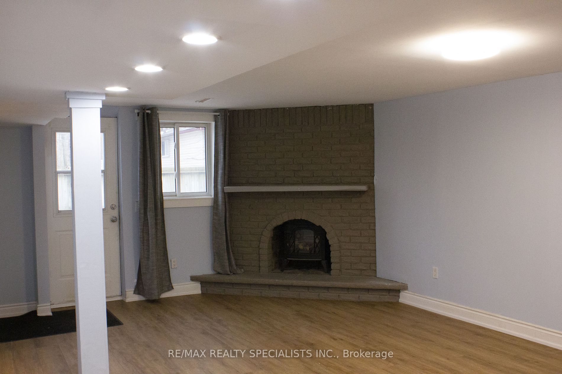 12 Woodgrove Crt, #Lower