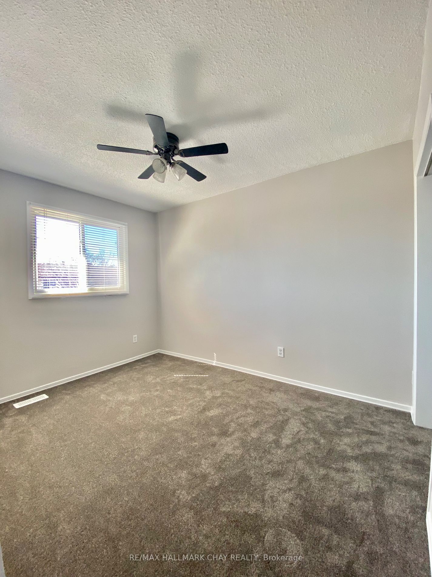 1095 Mississaga Street W, #123