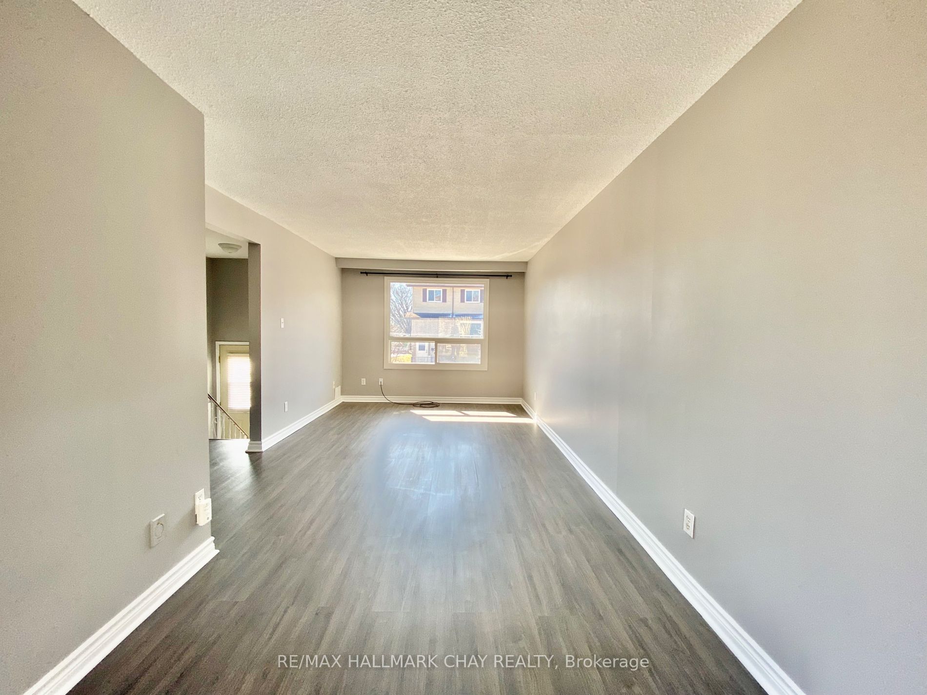 1095 Mississaga Street W, #123