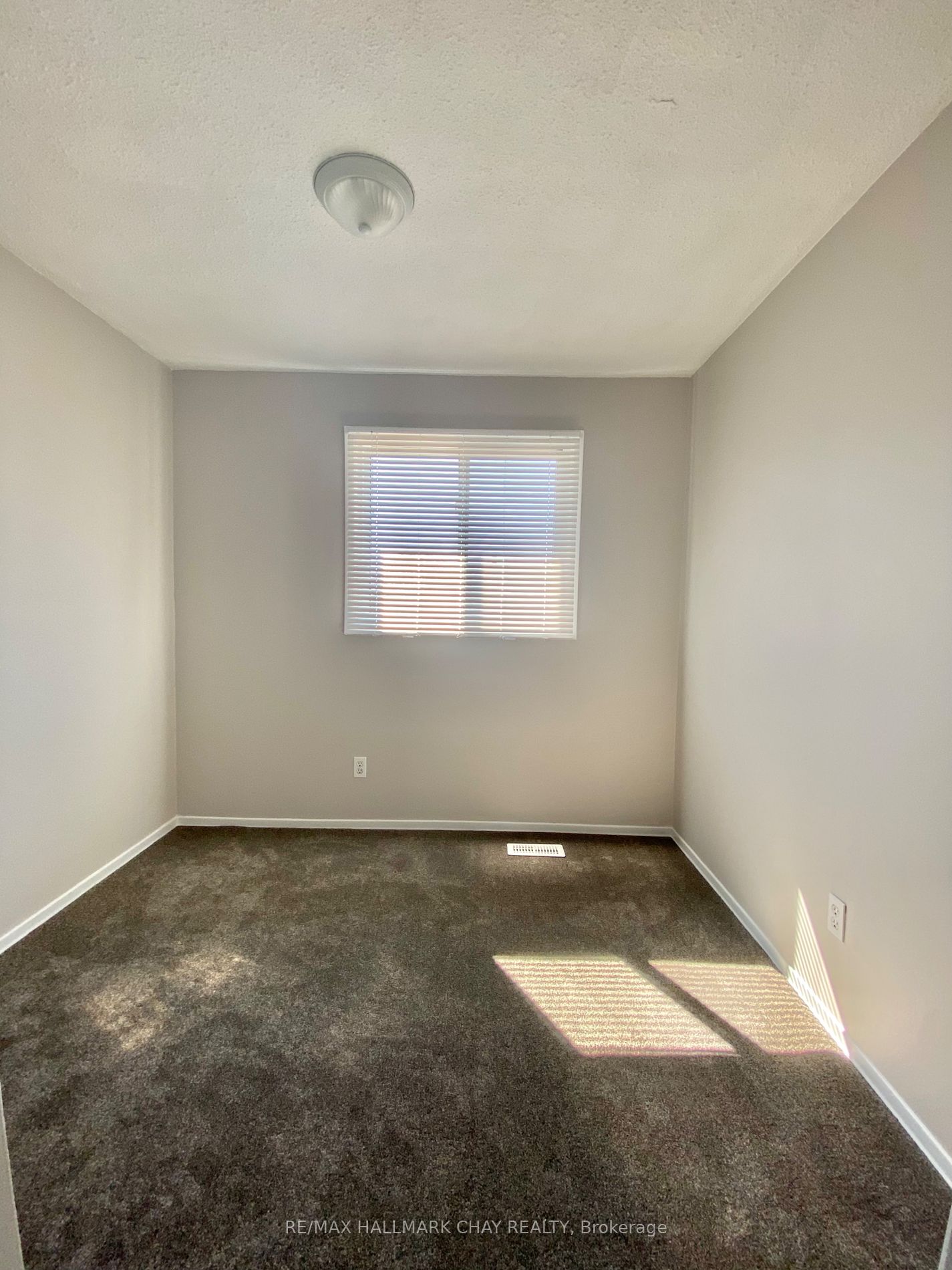 1095 Mississaga Street W, #123