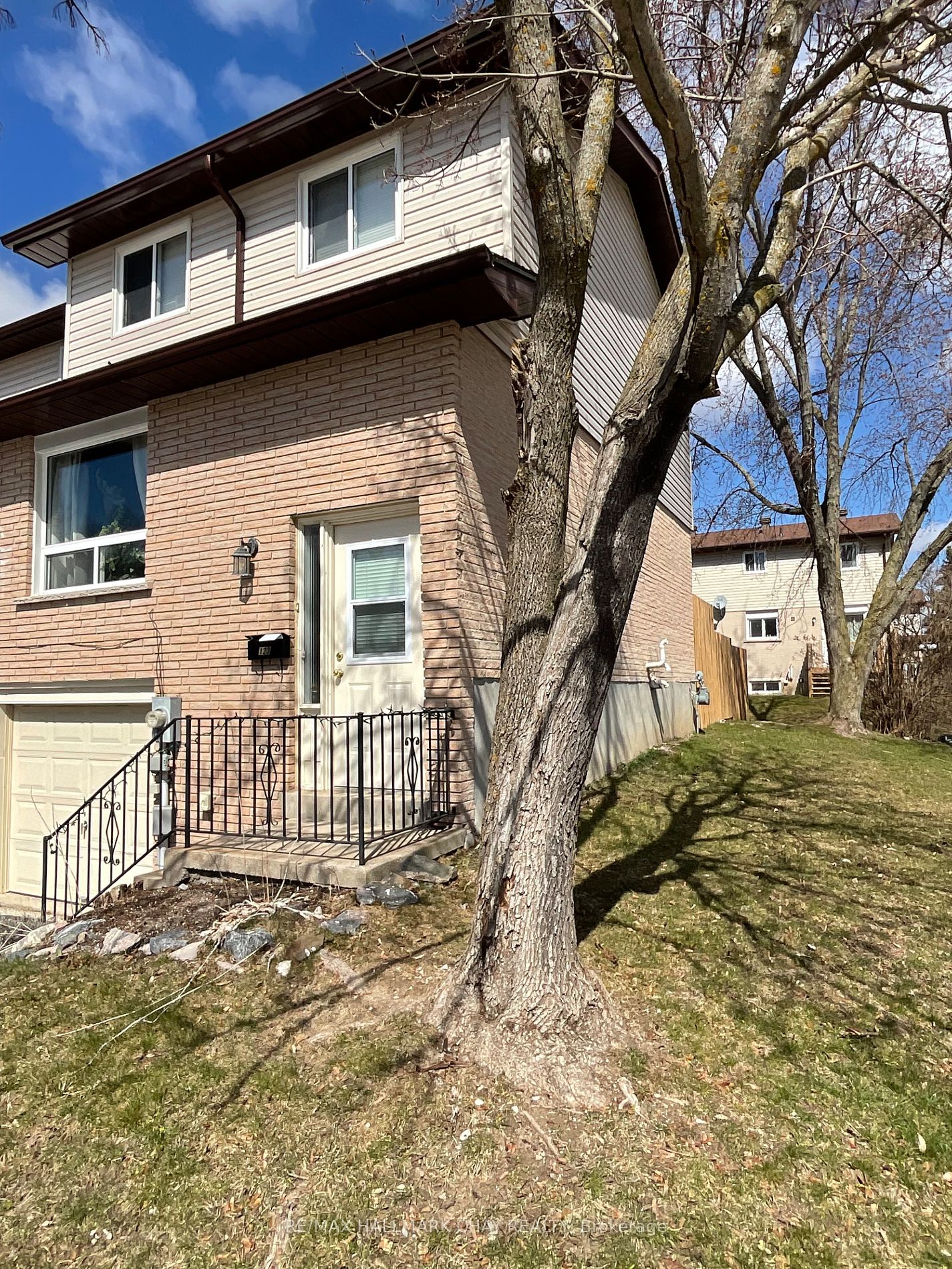 1095 Mississaga Street W, #123