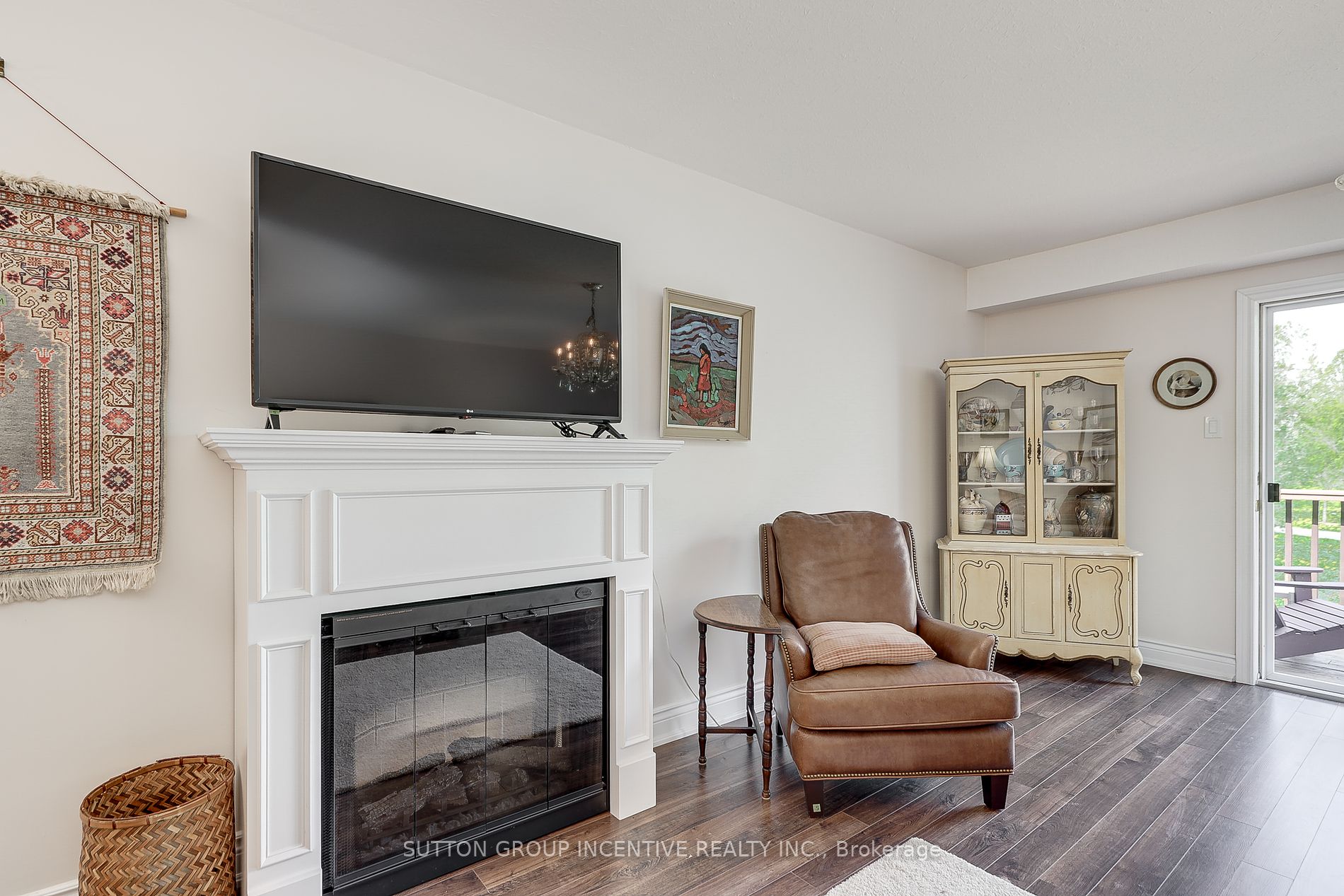 222 Steel St, #10