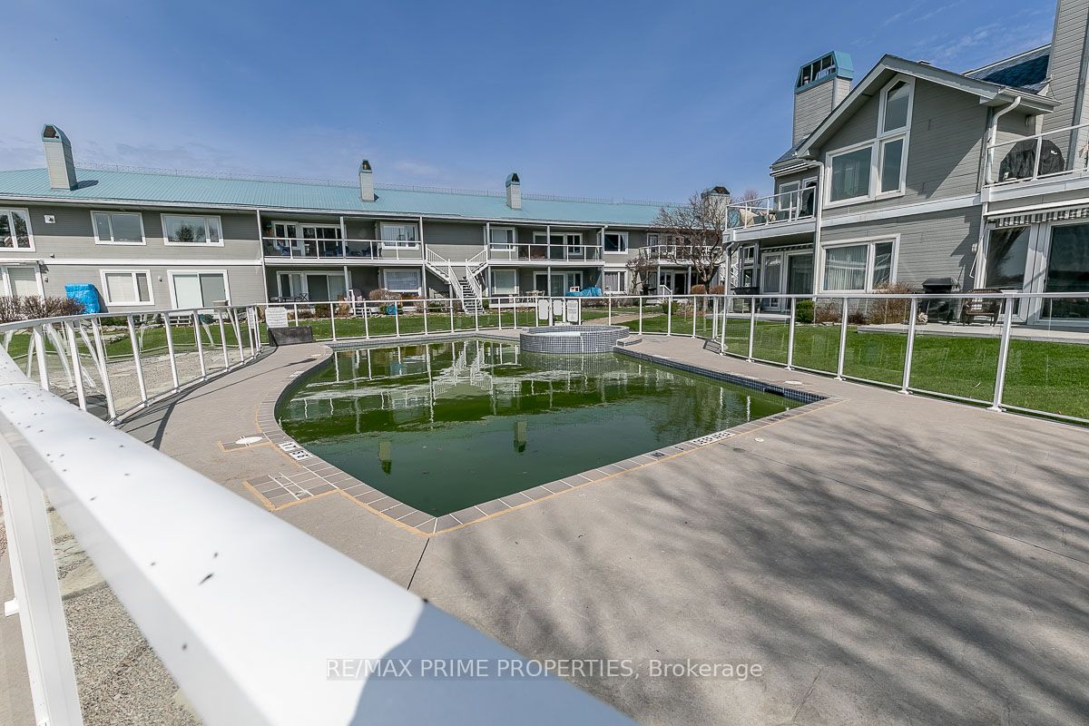 585 Atherley Road, #201