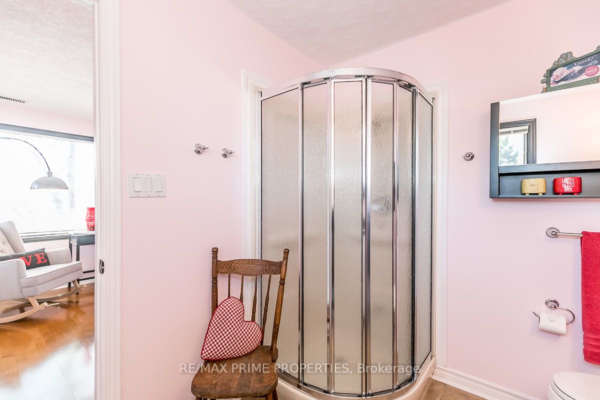 585 Atherley Road, #201