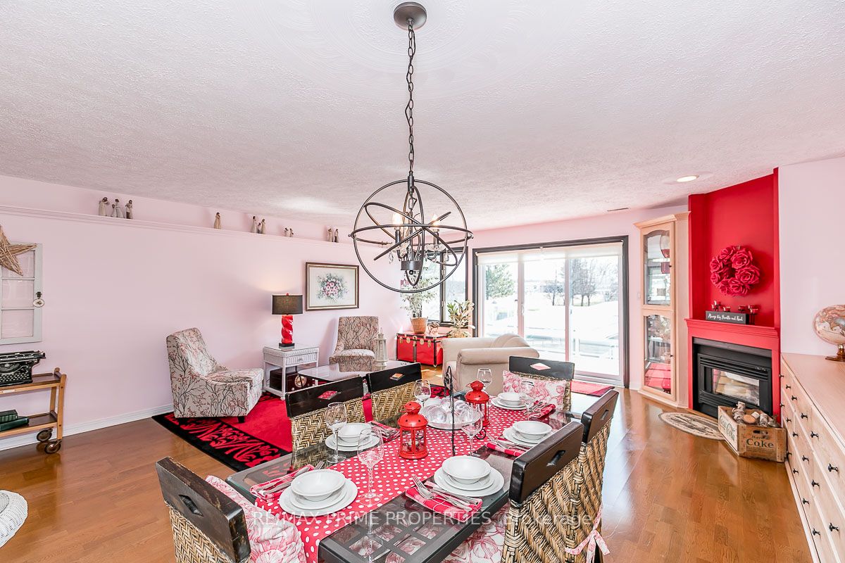 585 Atherley Road, #201