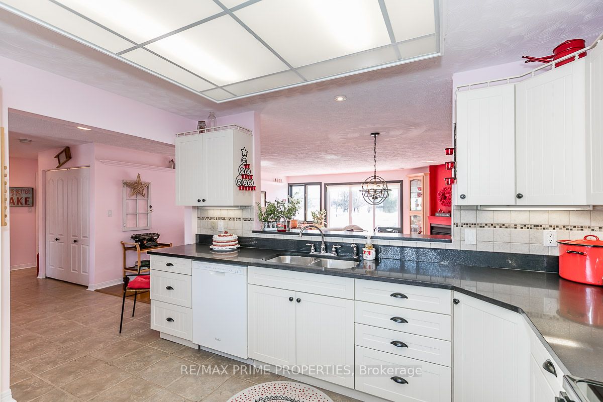585 Atherley Road, #201