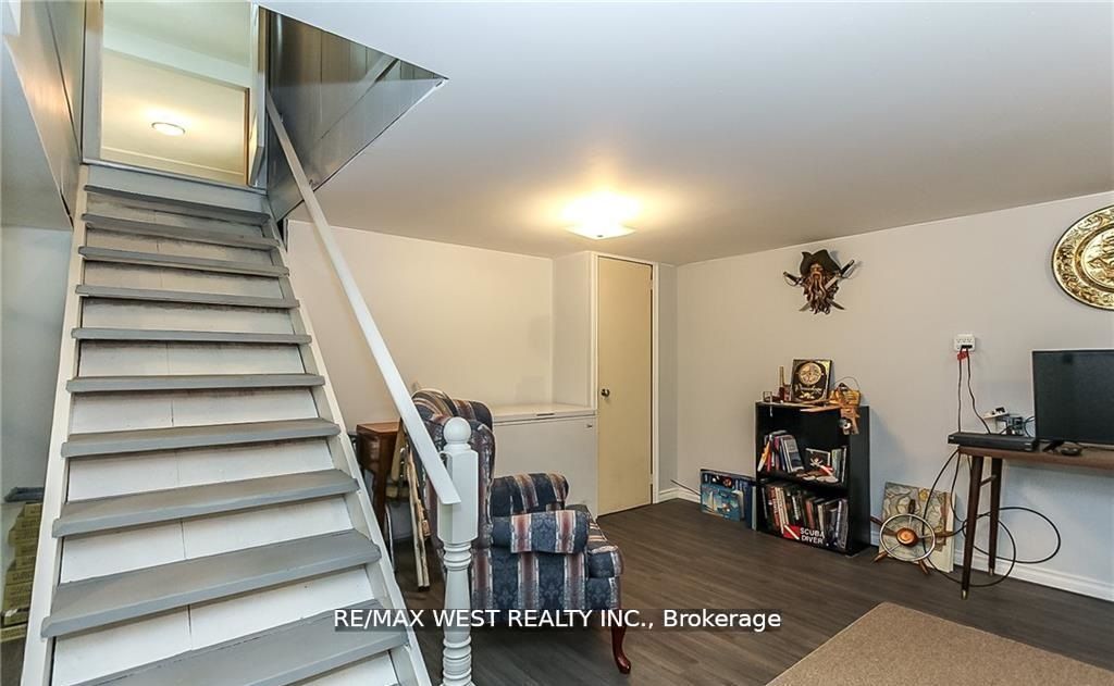 47 Staglir Drive