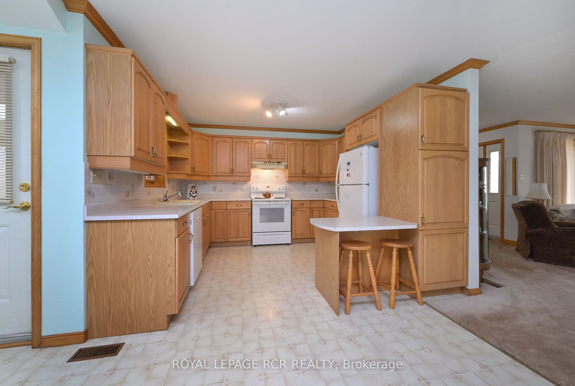 245 Penetanguishene Road N