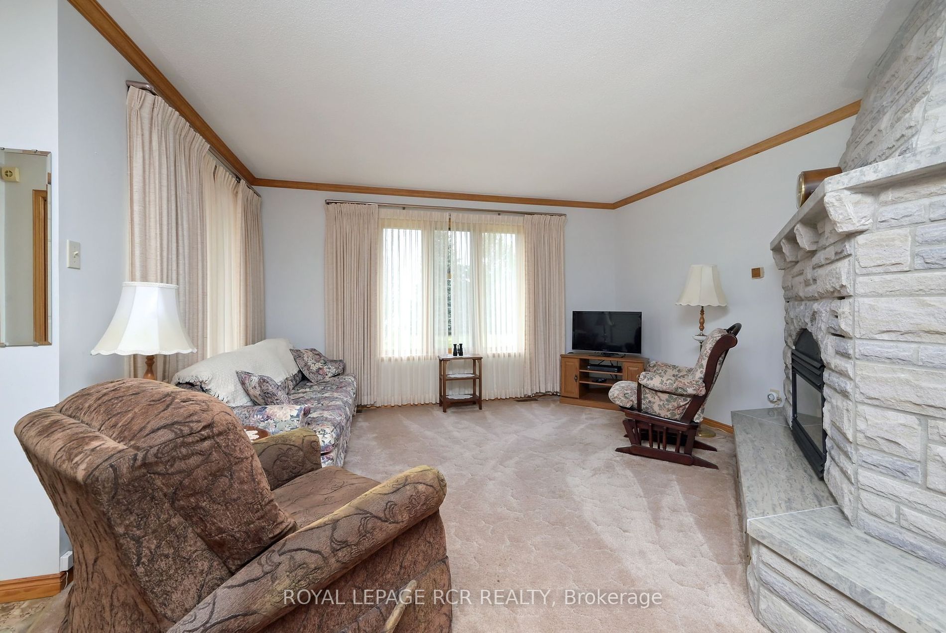 245 Penetanguishene Road N