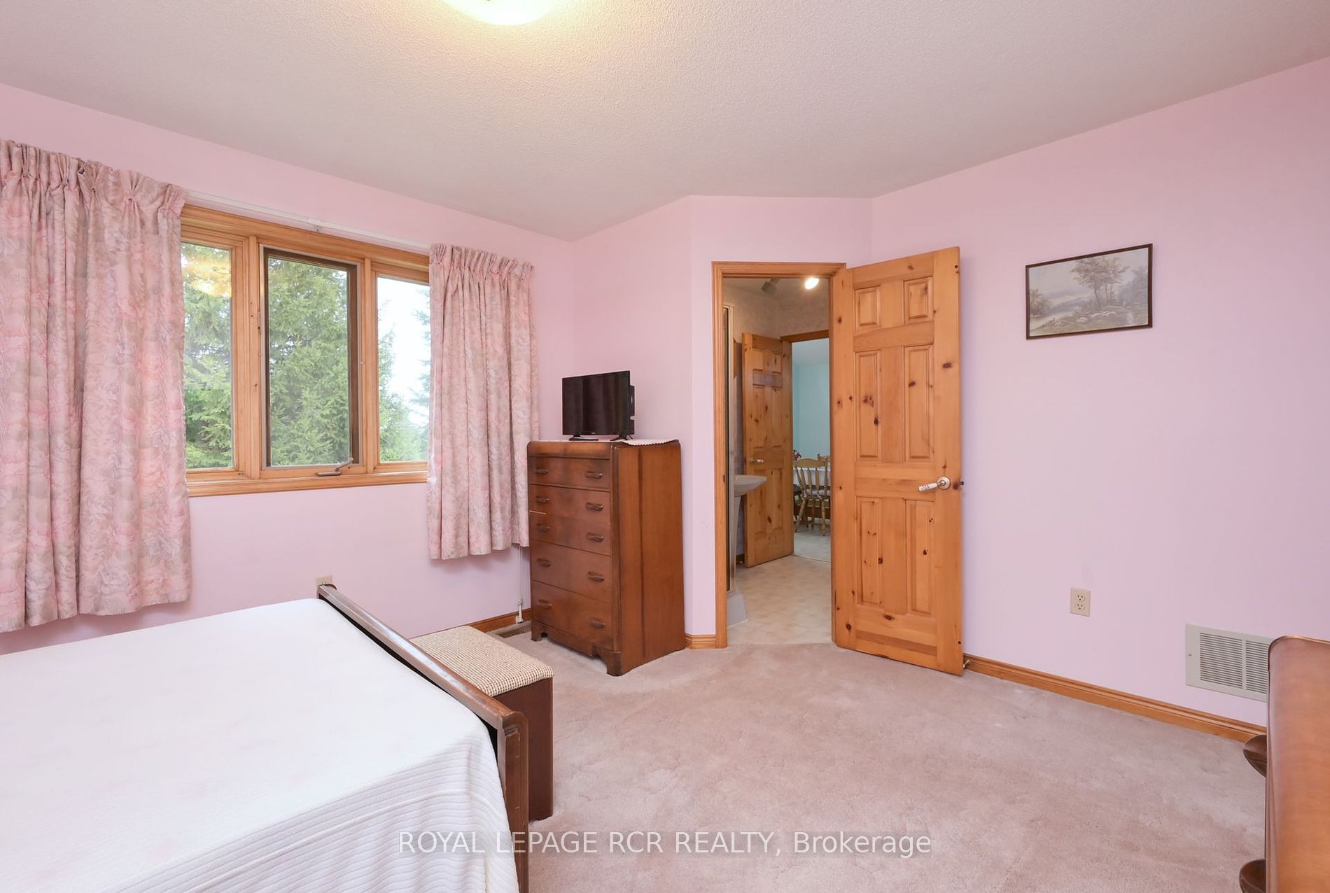 245 Penetanguishene Road N