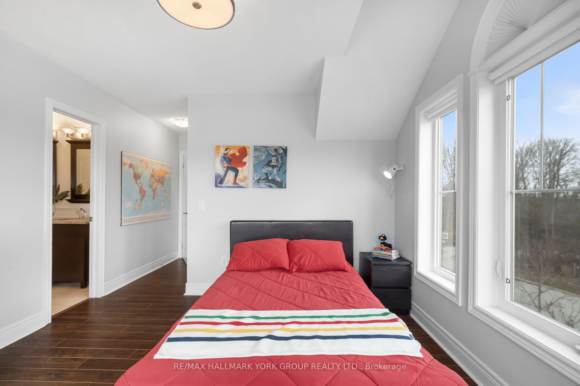 2 Turner Dr