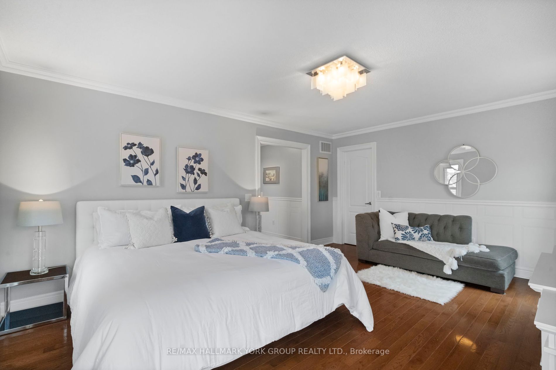 2 Turner Dr