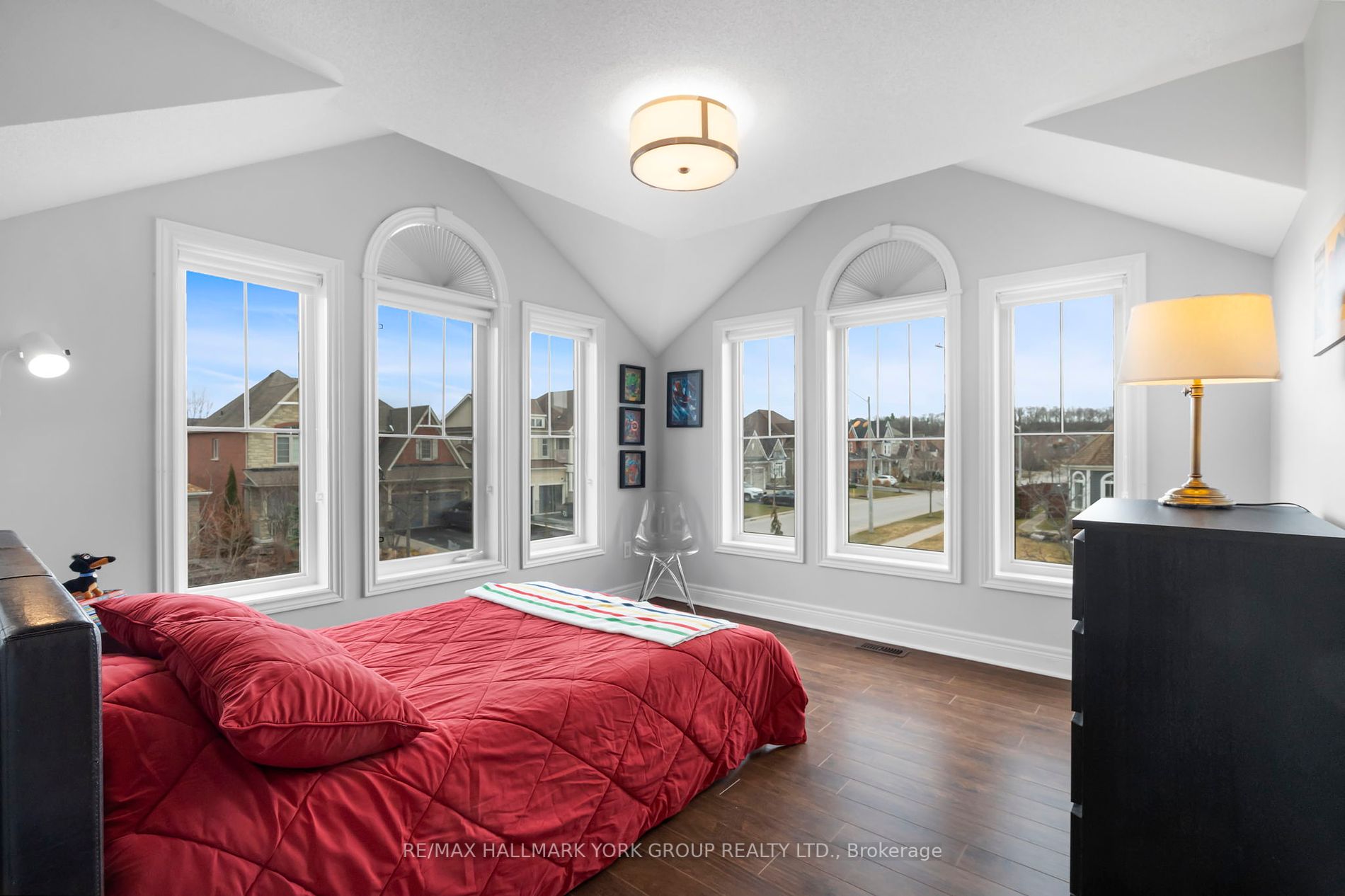 2 Turner Dr
