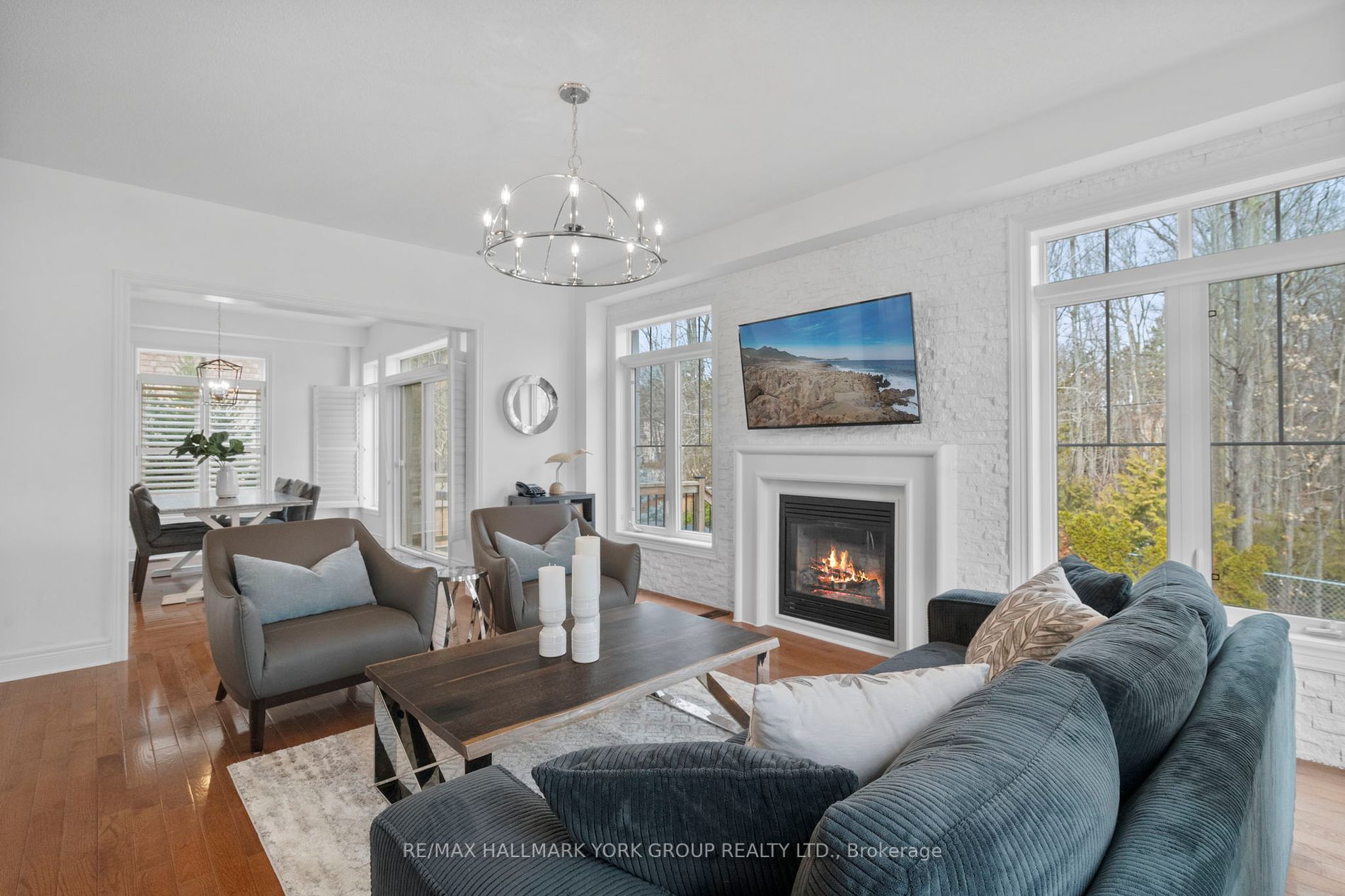2 Turner Dr