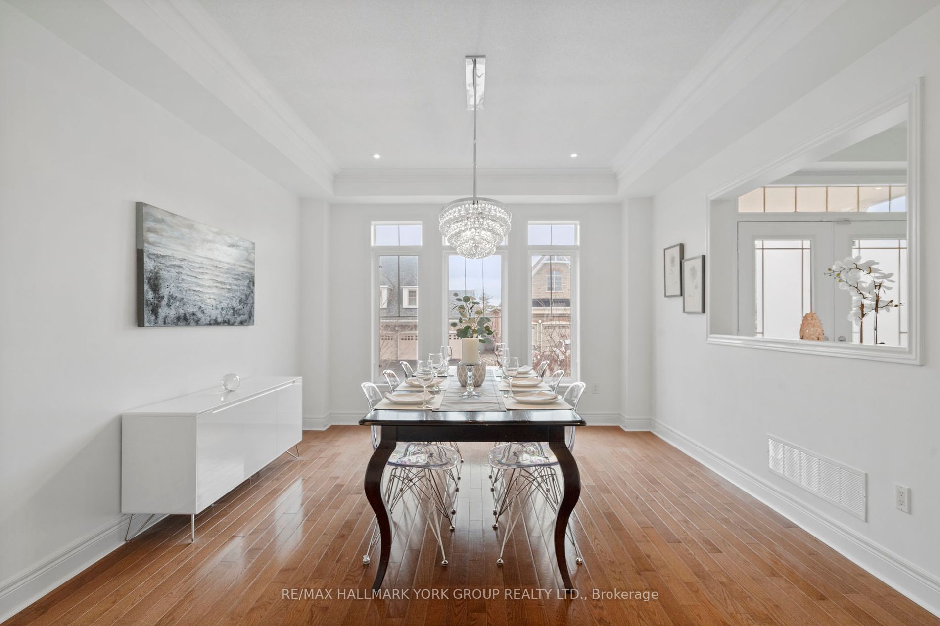 2 Turner Dr