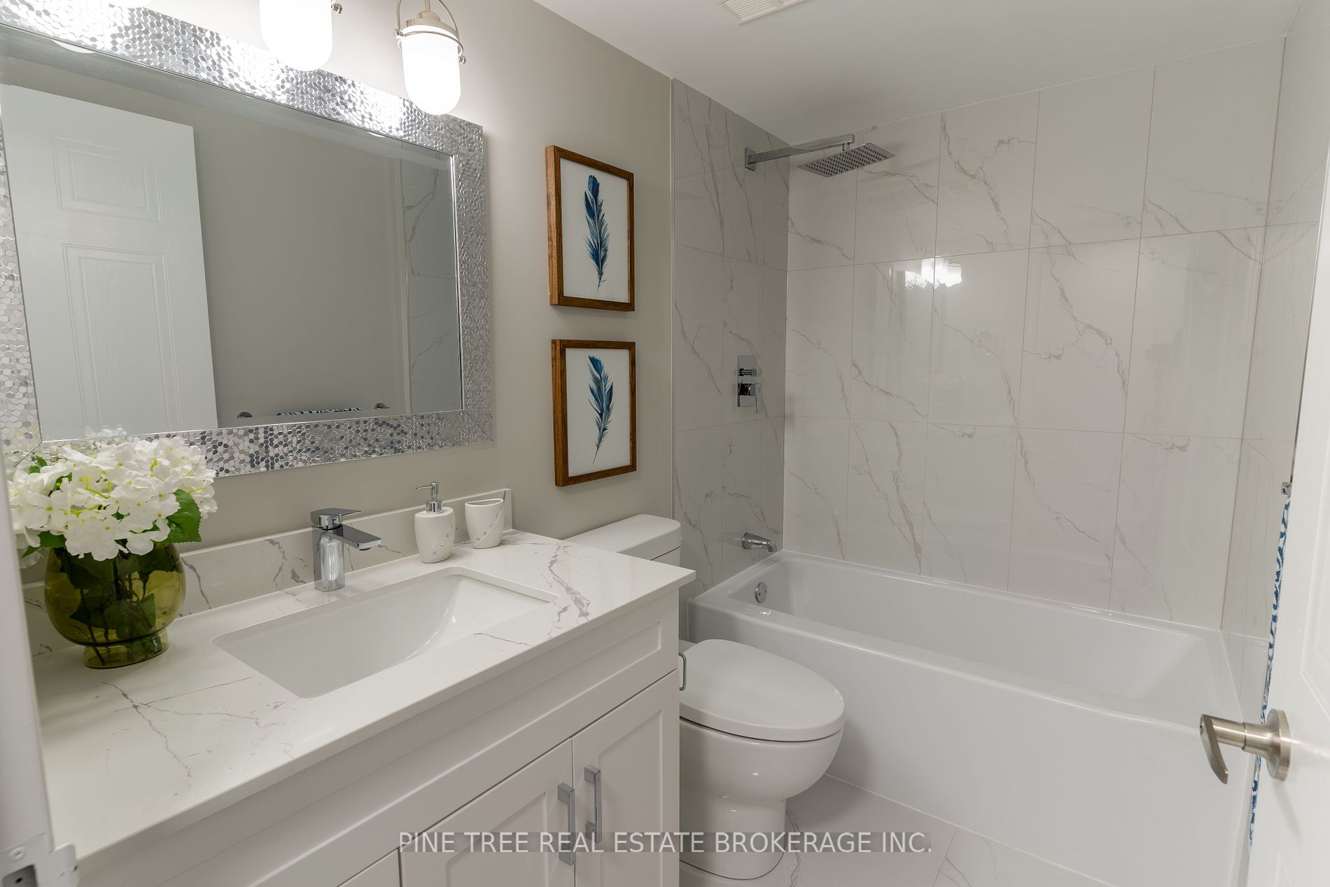 65 Ellen Street, #208