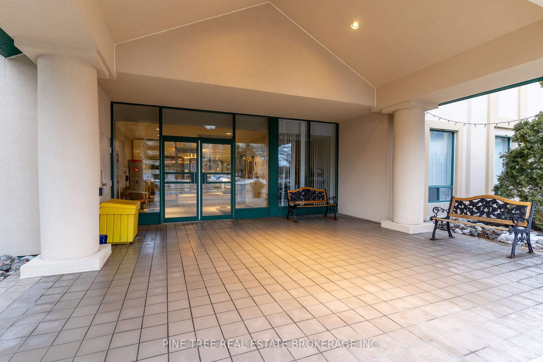 65 Ellen Street, #208