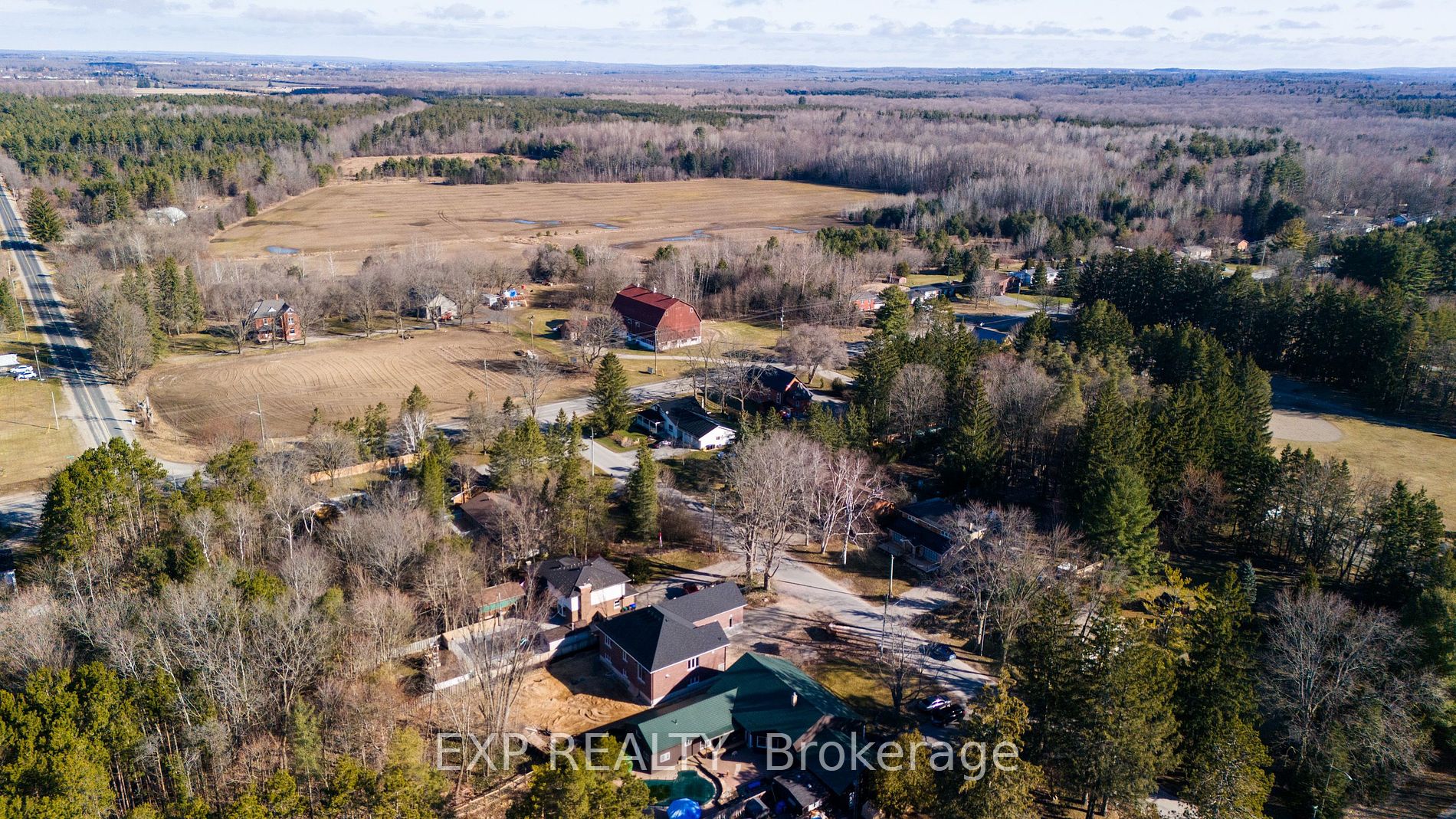 8 Alexander St
