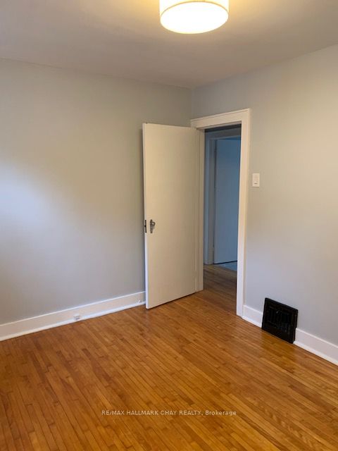 48 Grove St E, ##1 & #2