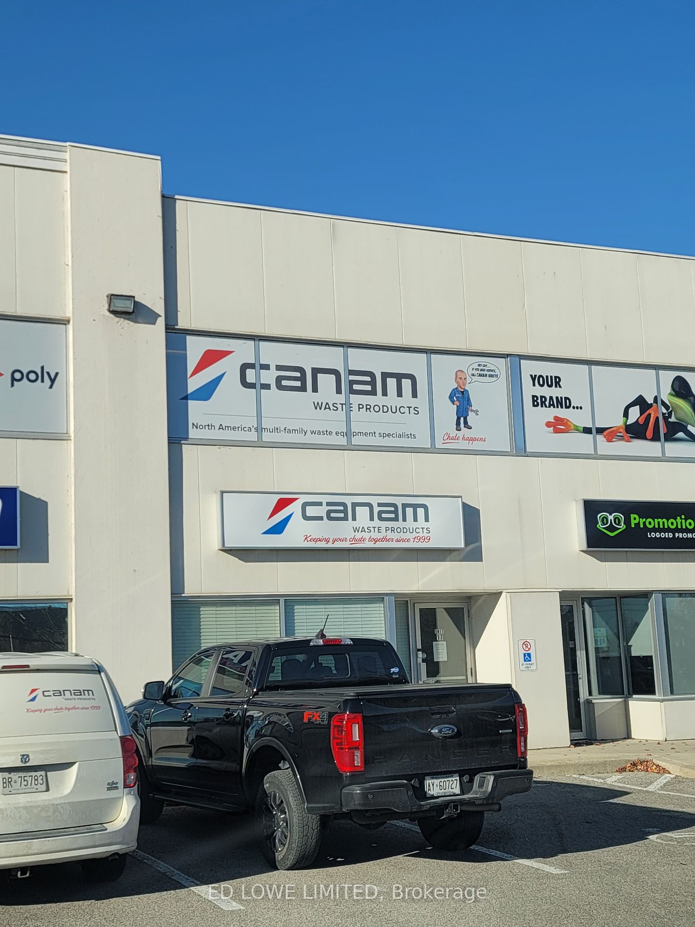 353 Saunders Rd, #17