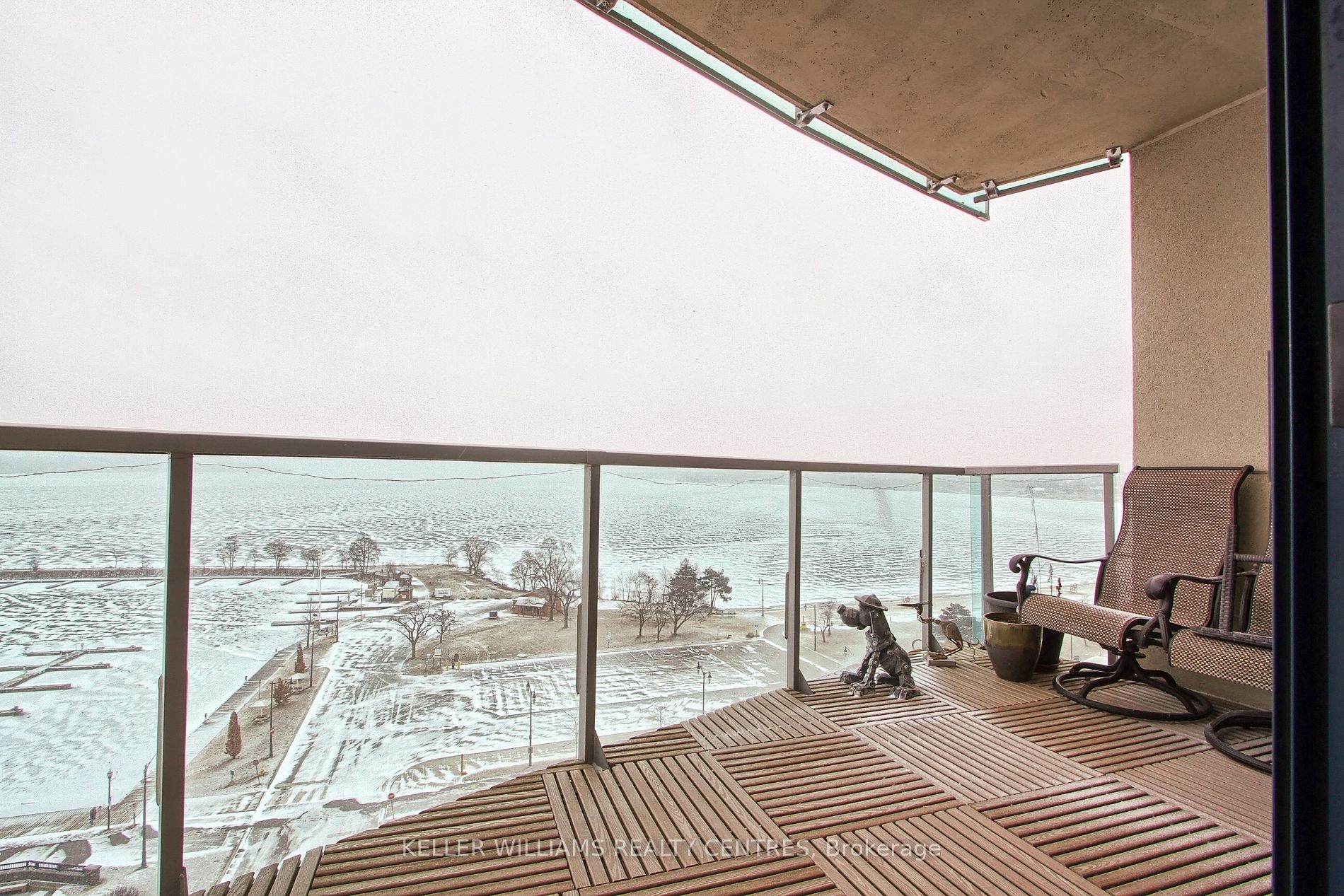 33 Ellen Street, #1104