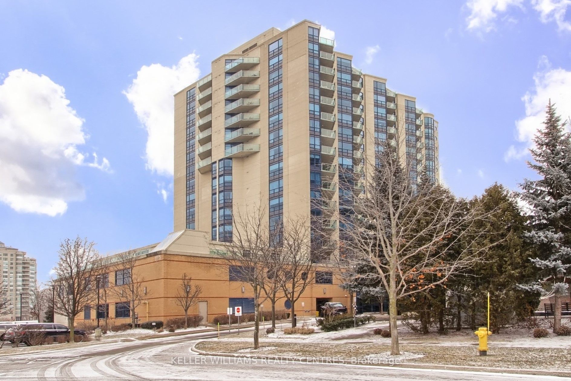 33 Ellen Street, #1104