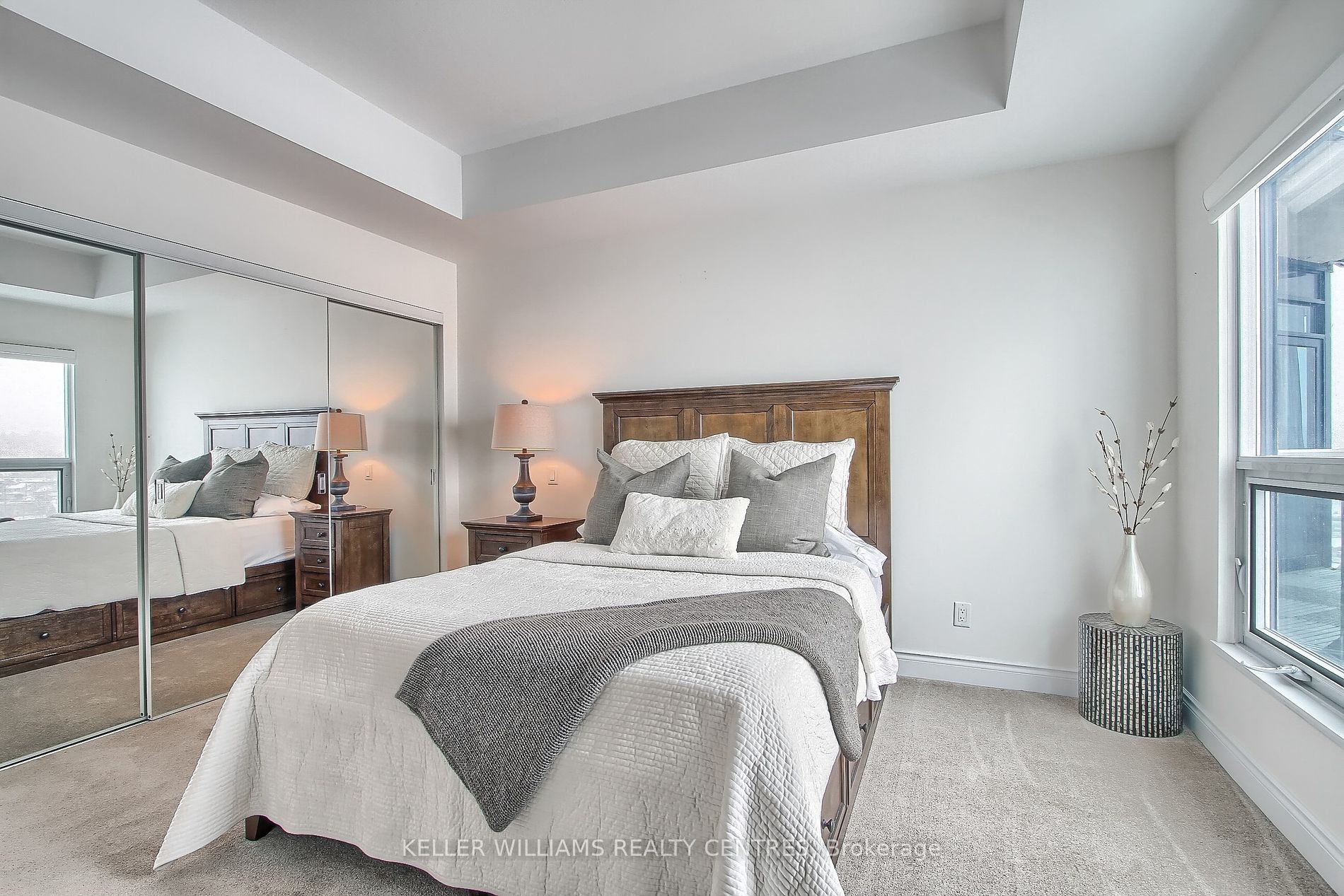 33 Ellen Street, #1104