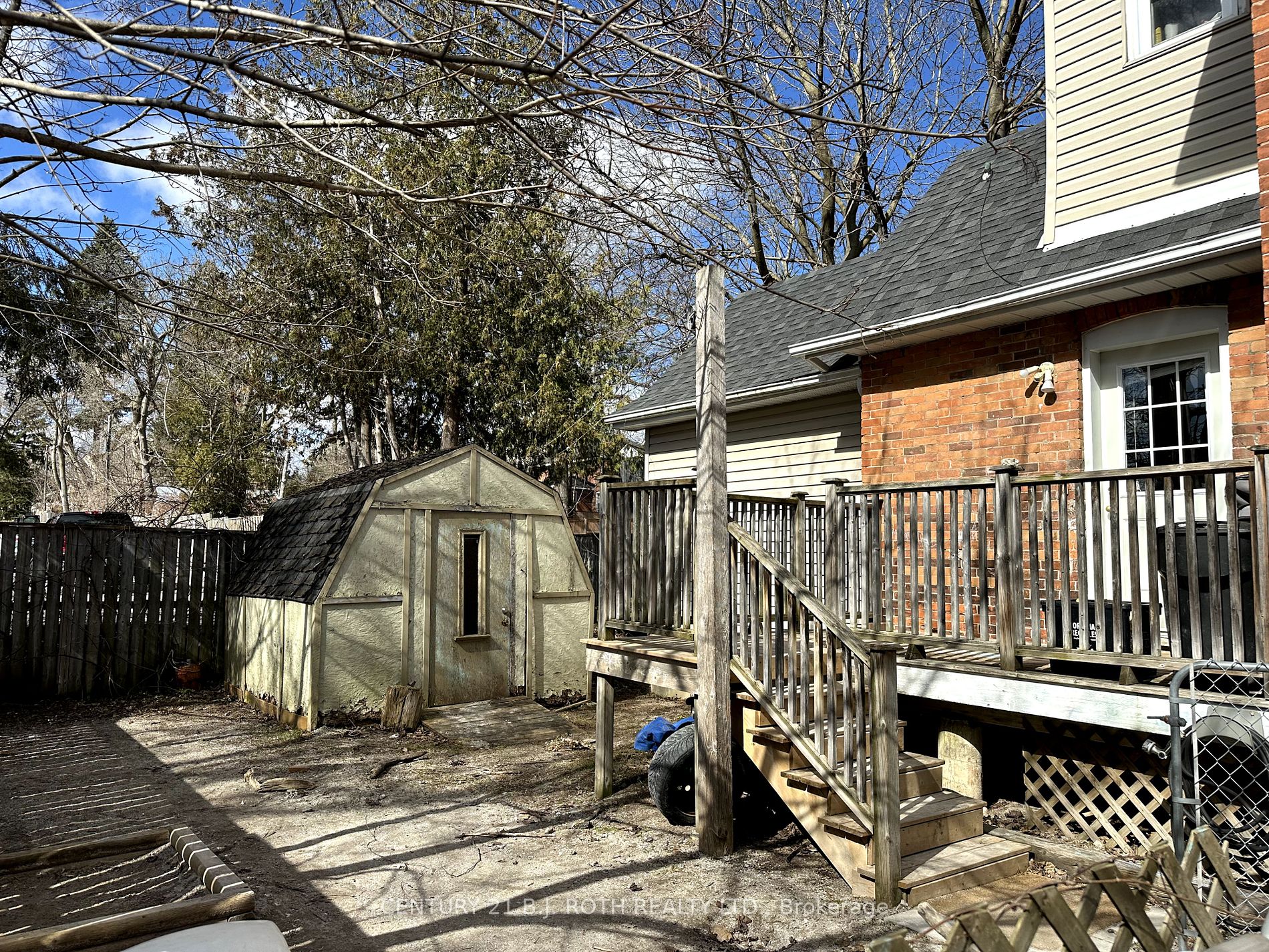 17 William St