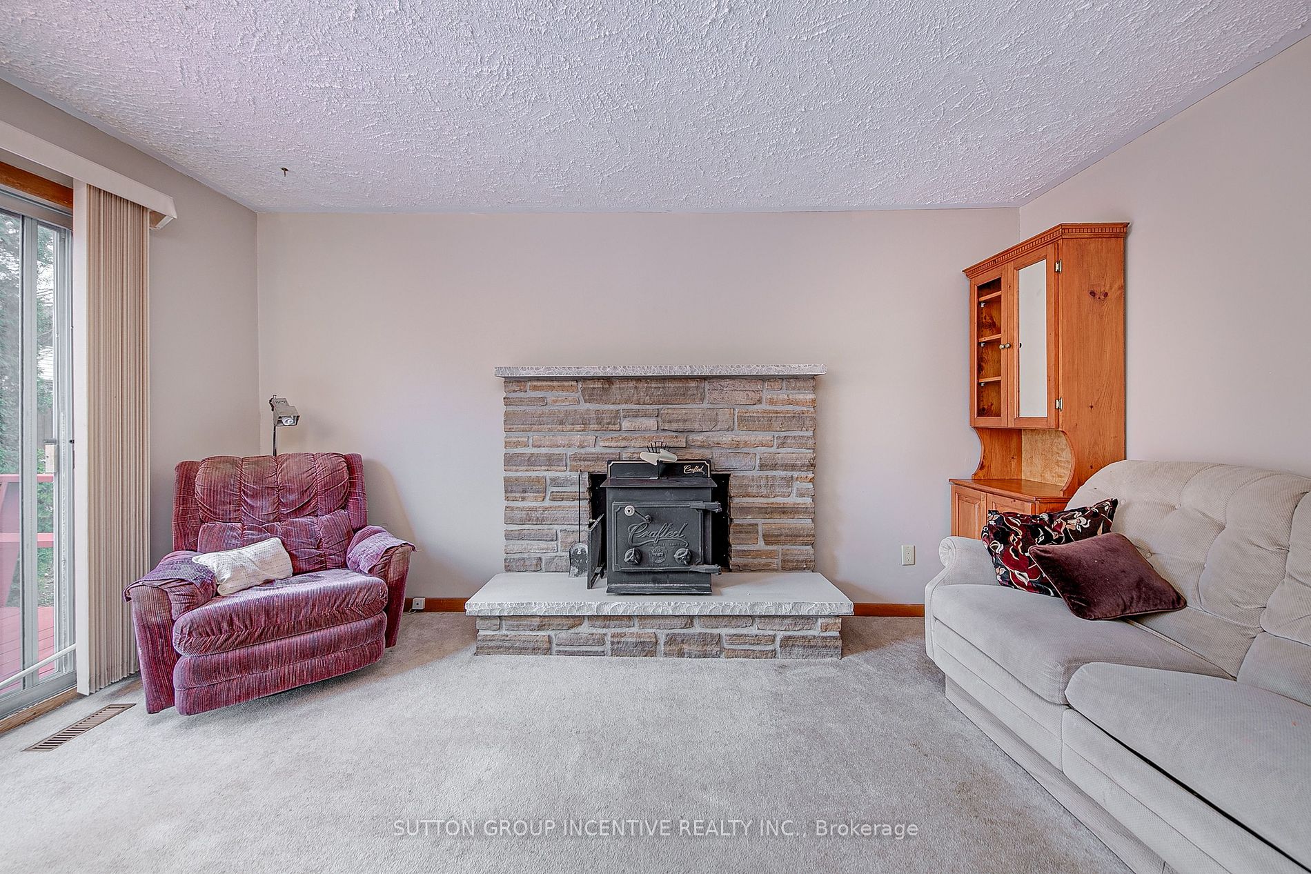 64 Collete Crescent