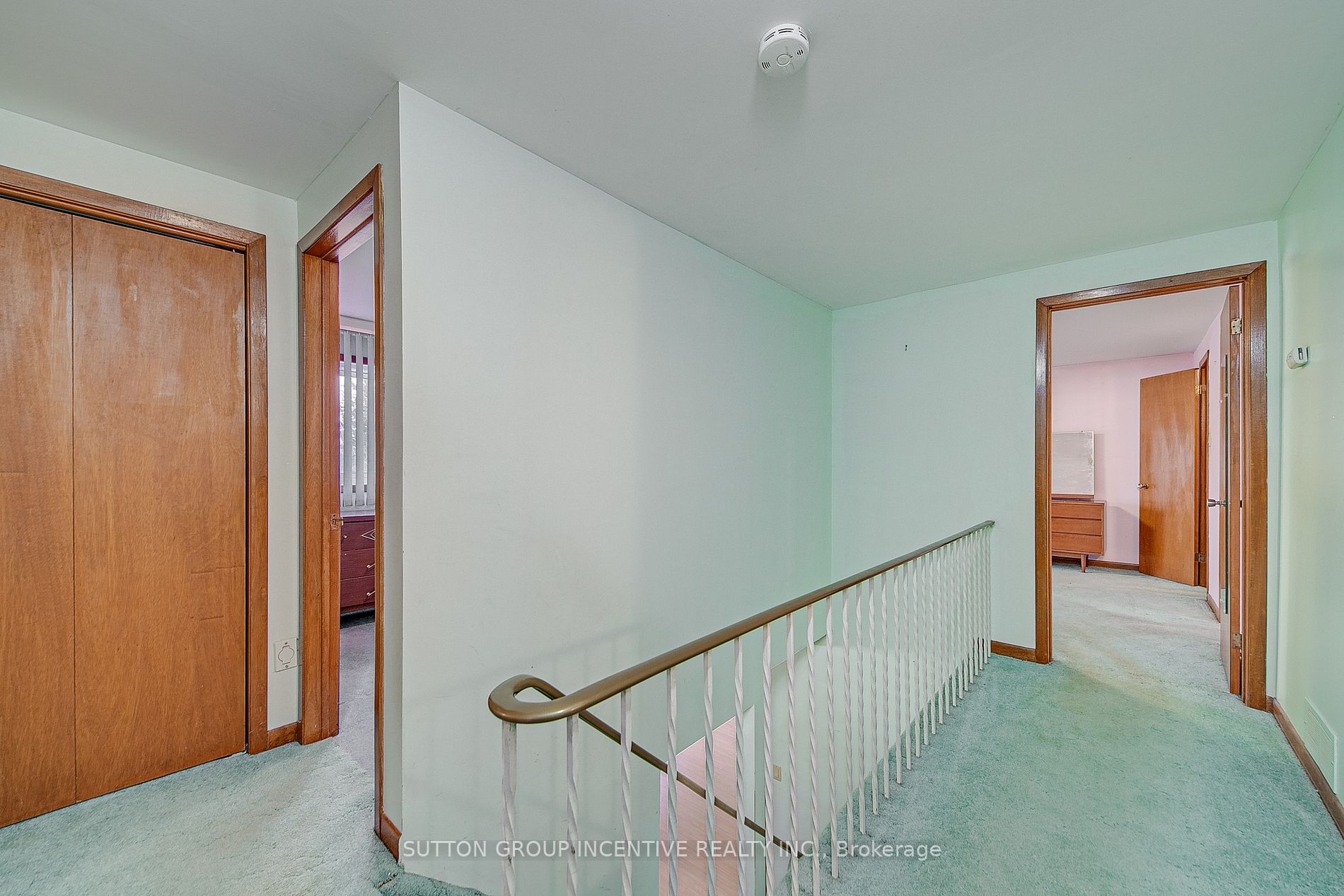 64 Collete Crescent