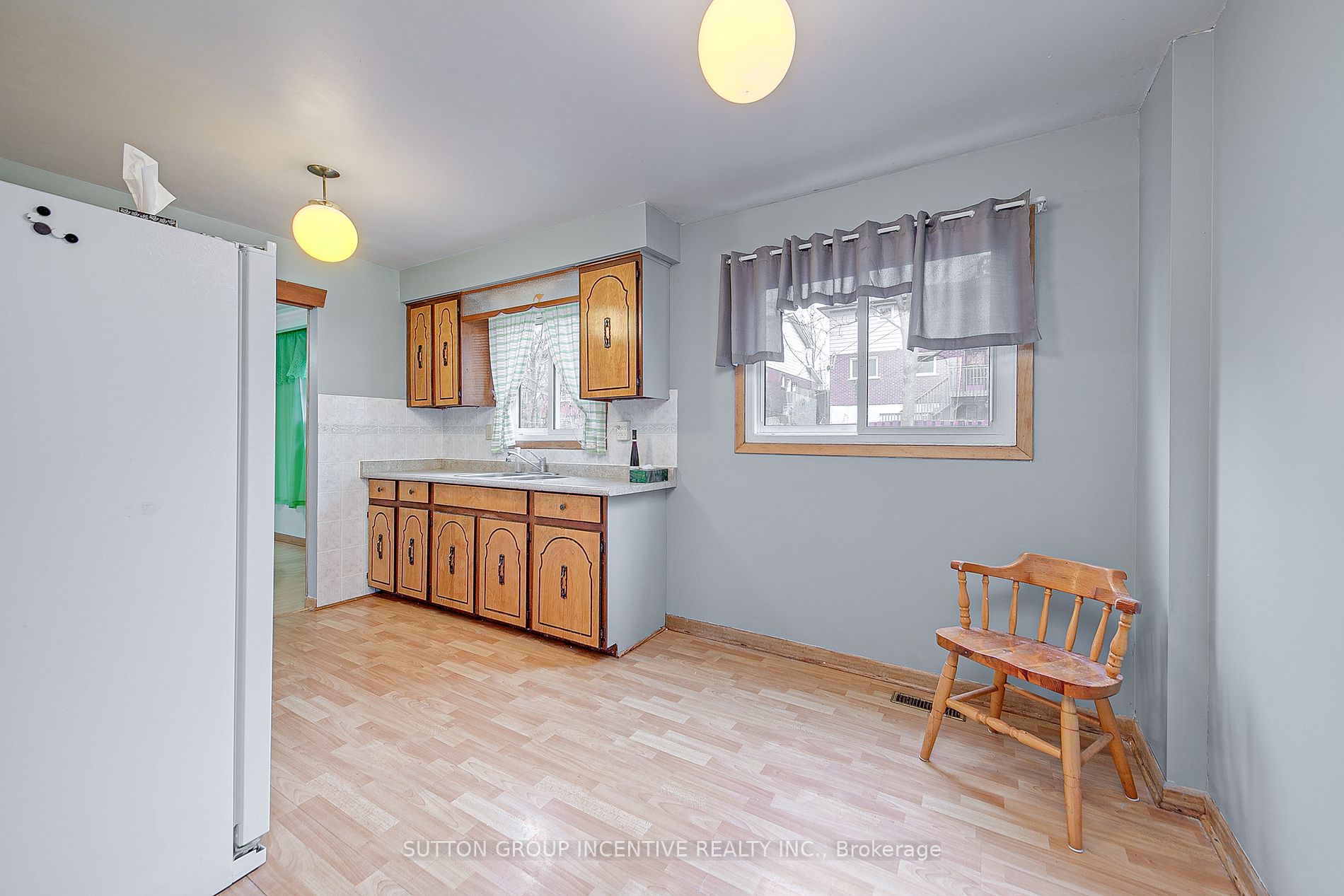 64 Collete Crescent