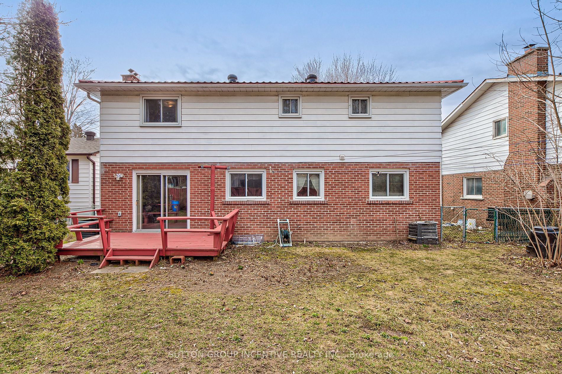 64 Collete Crescent