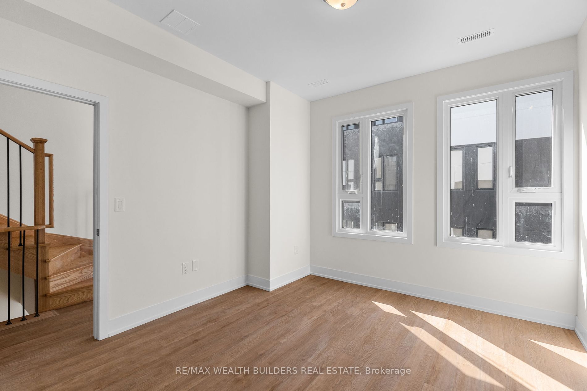 8 Mariner's Pier Way
