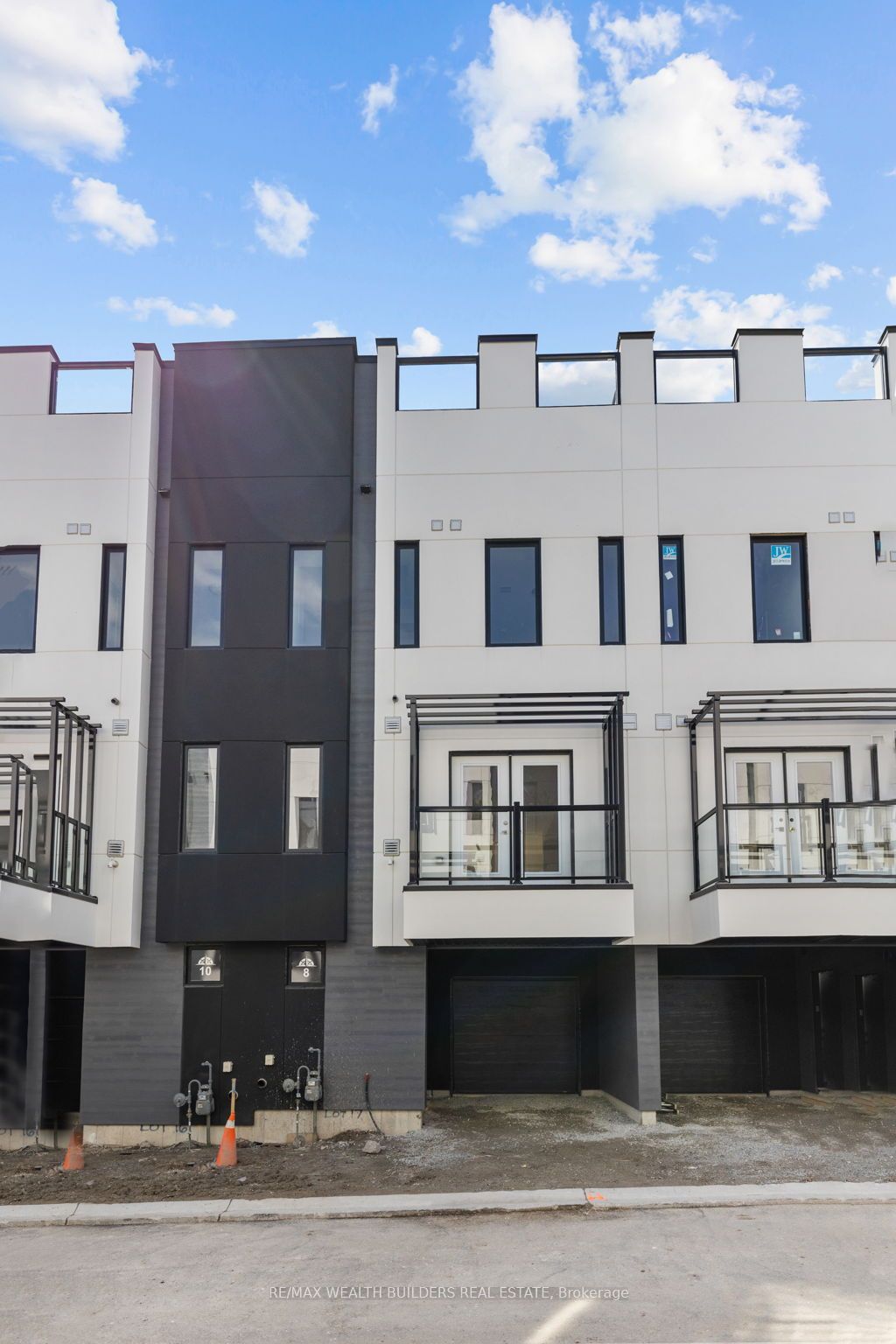 8 Mariner's Pier Way