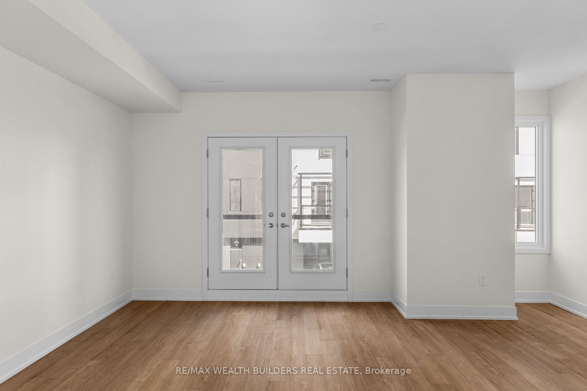 8 Mariner's Pier Way