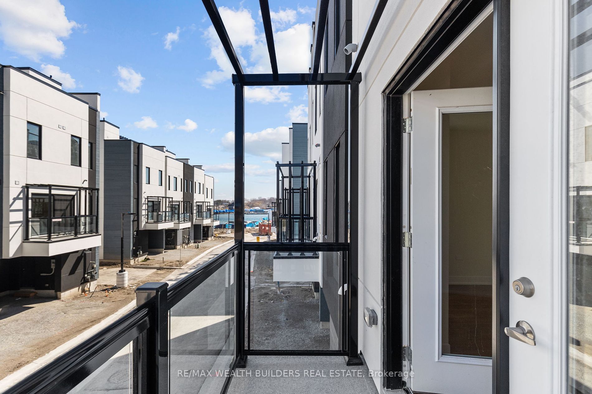 8 Mariner's Pier Way