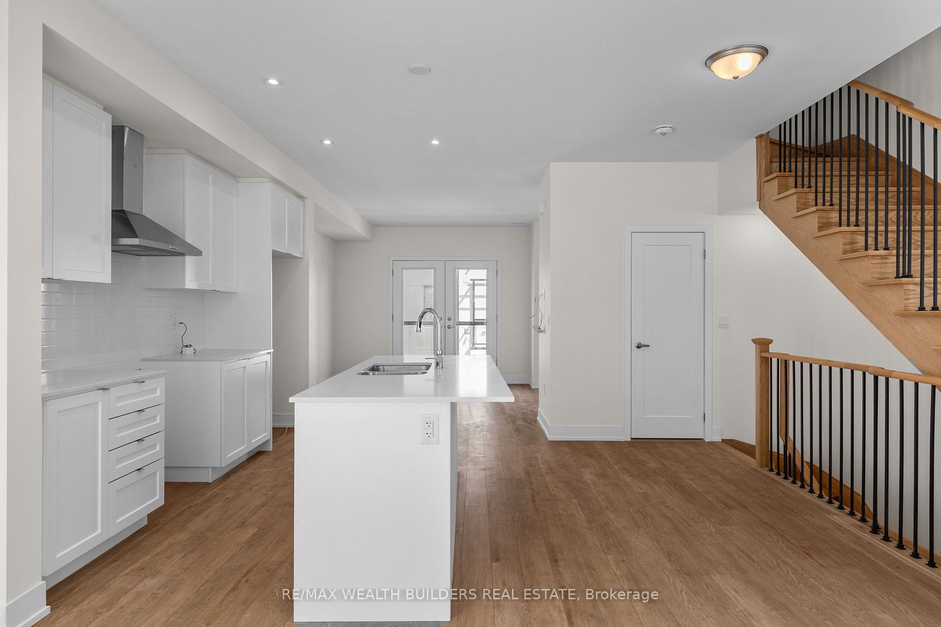 8 Mariner's Pier Way