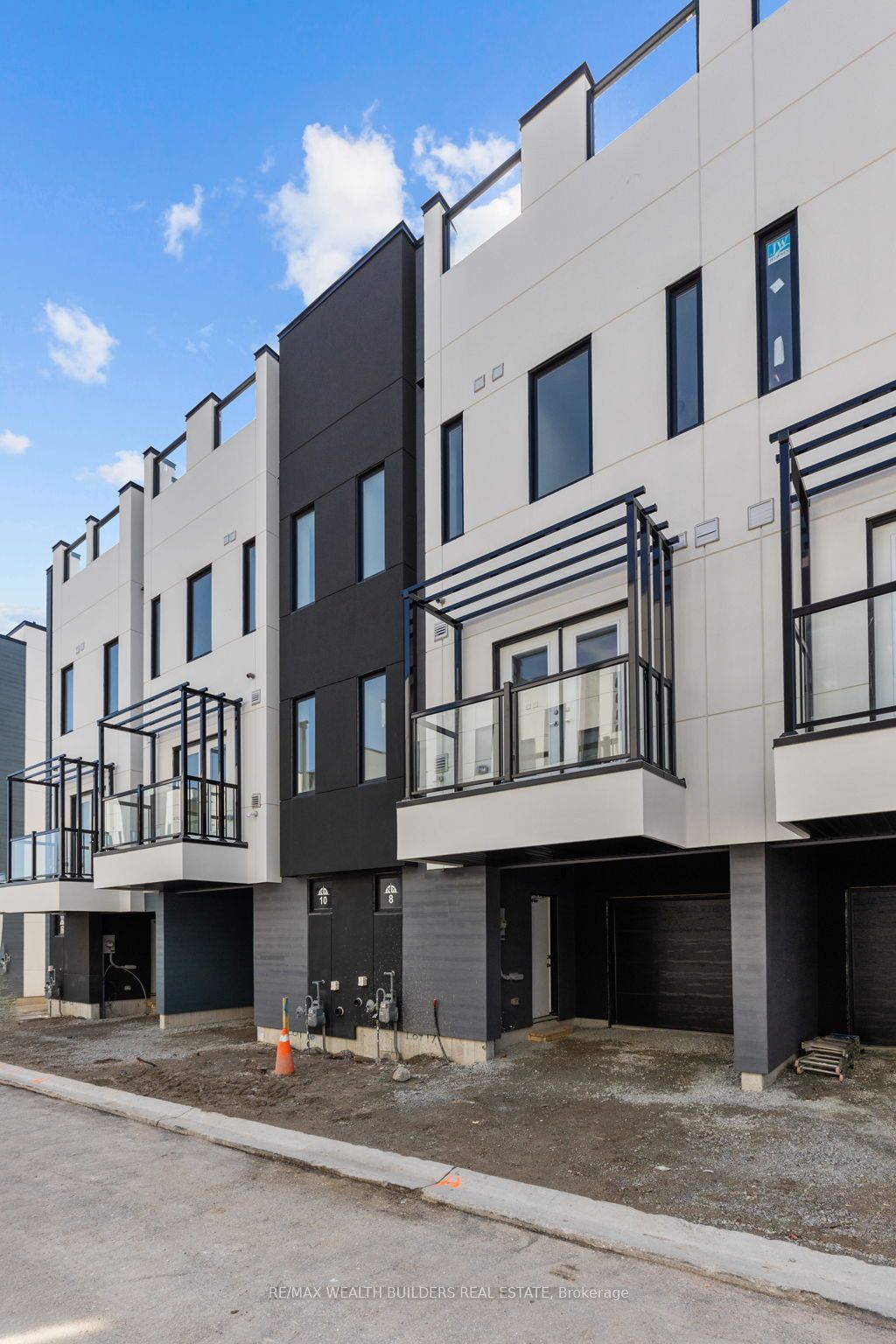 8 Mariner's Pier Way
