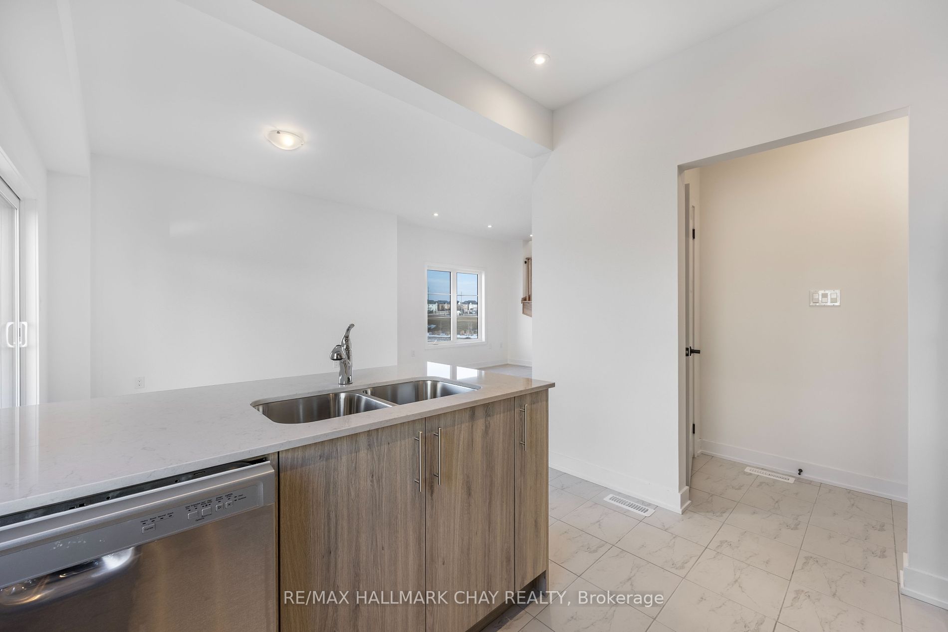 202 Prince William Way
