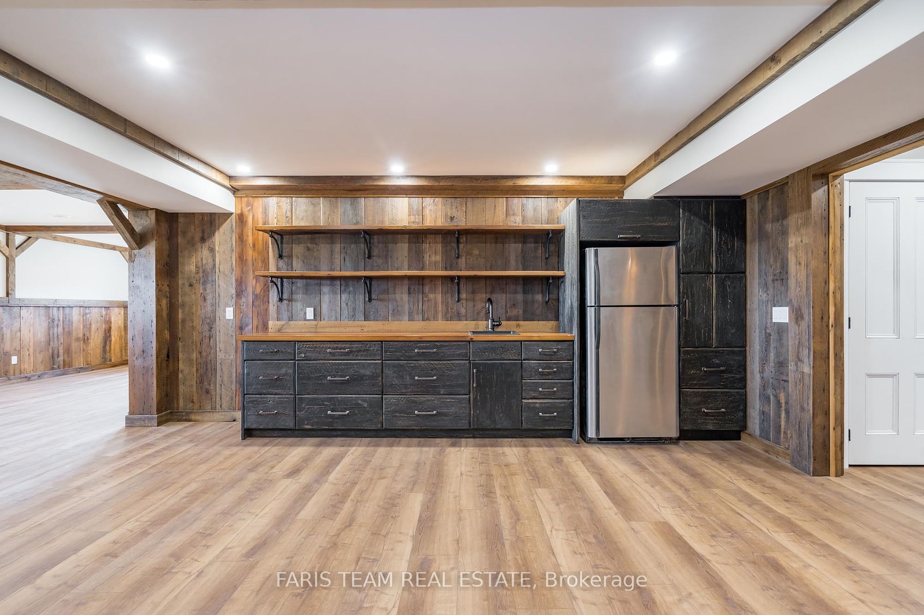 8672 County Road 91