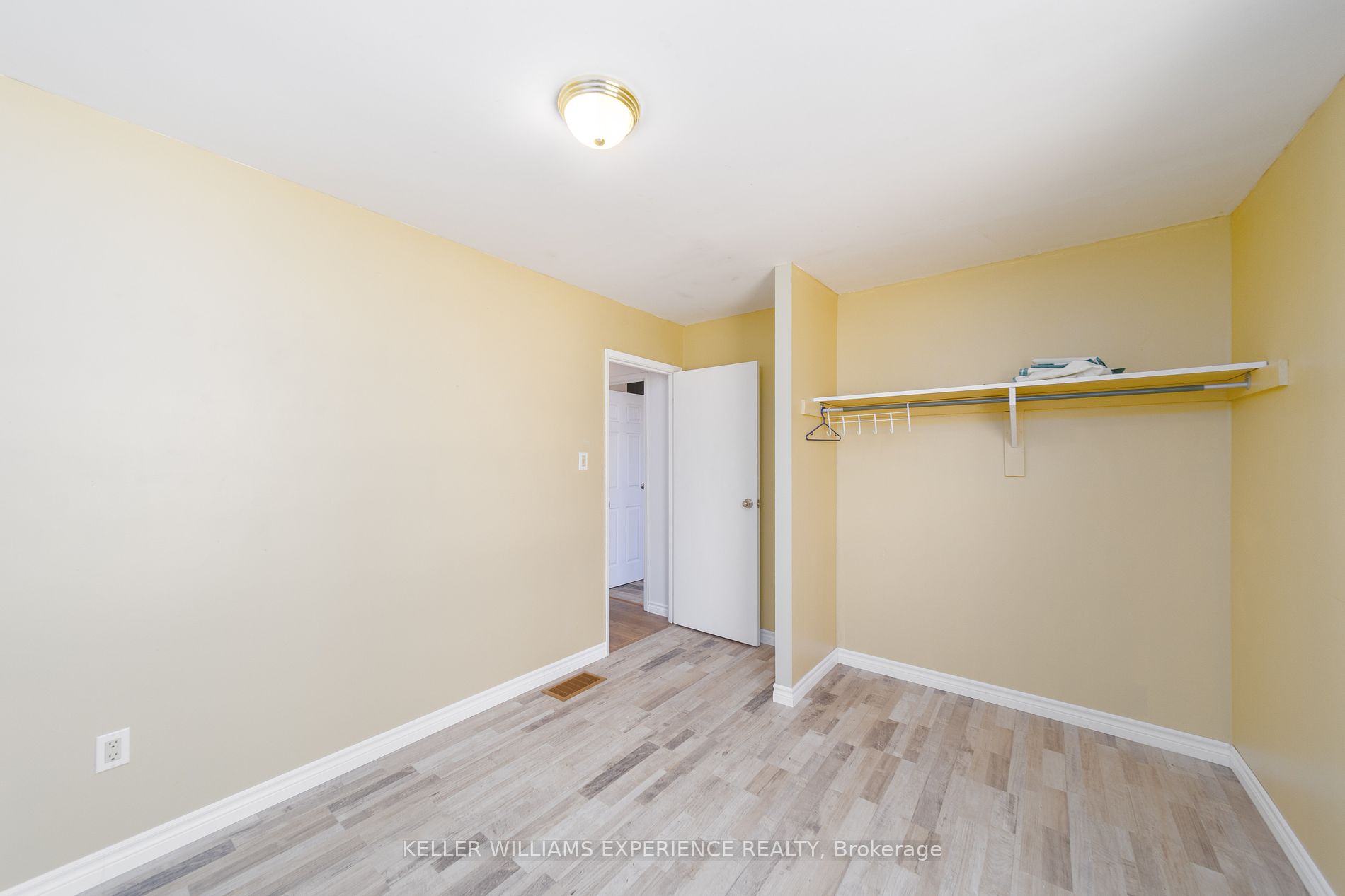 3 Ashdale Court