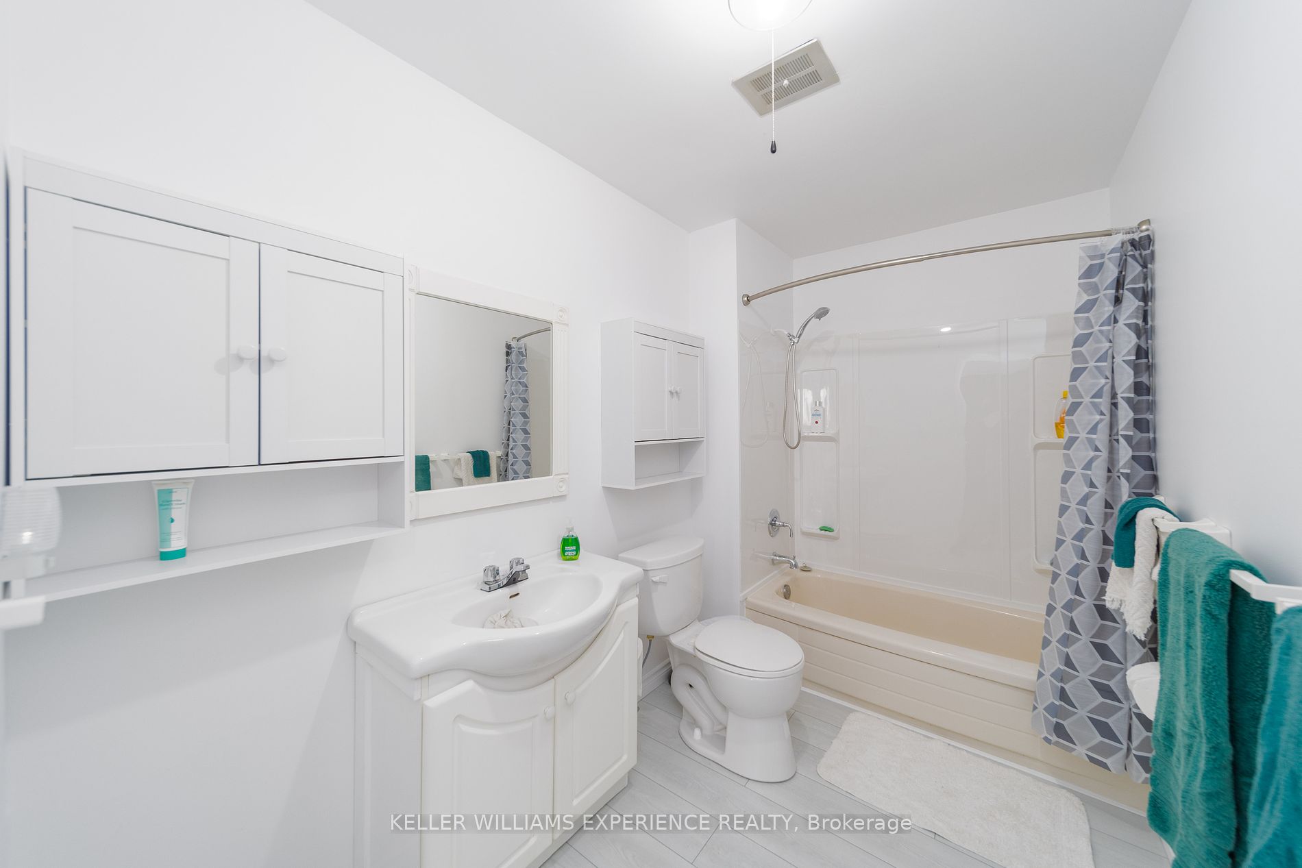 3 Ashdale Court