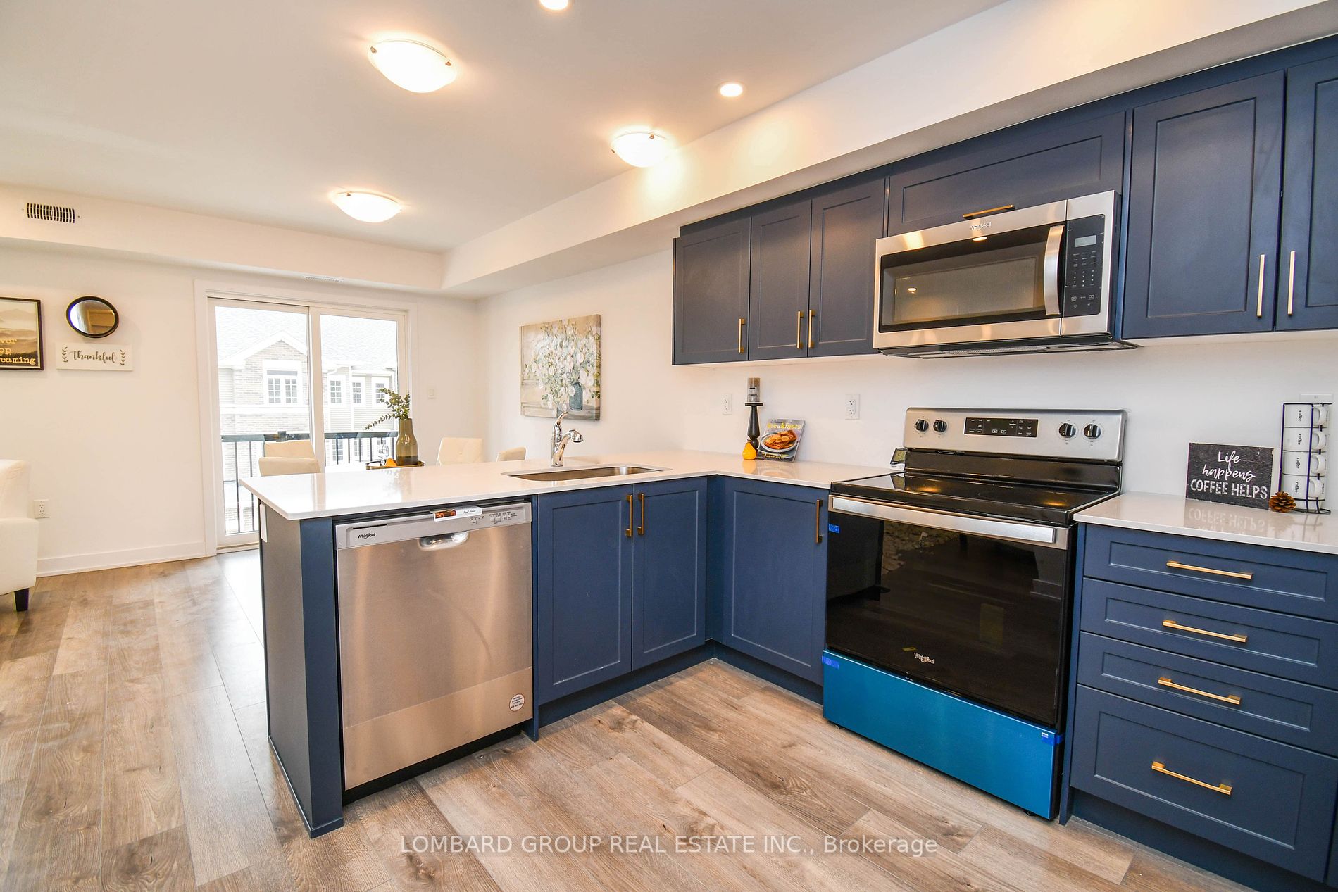 14 Pumpkin Corner Crescent, #Unit #4