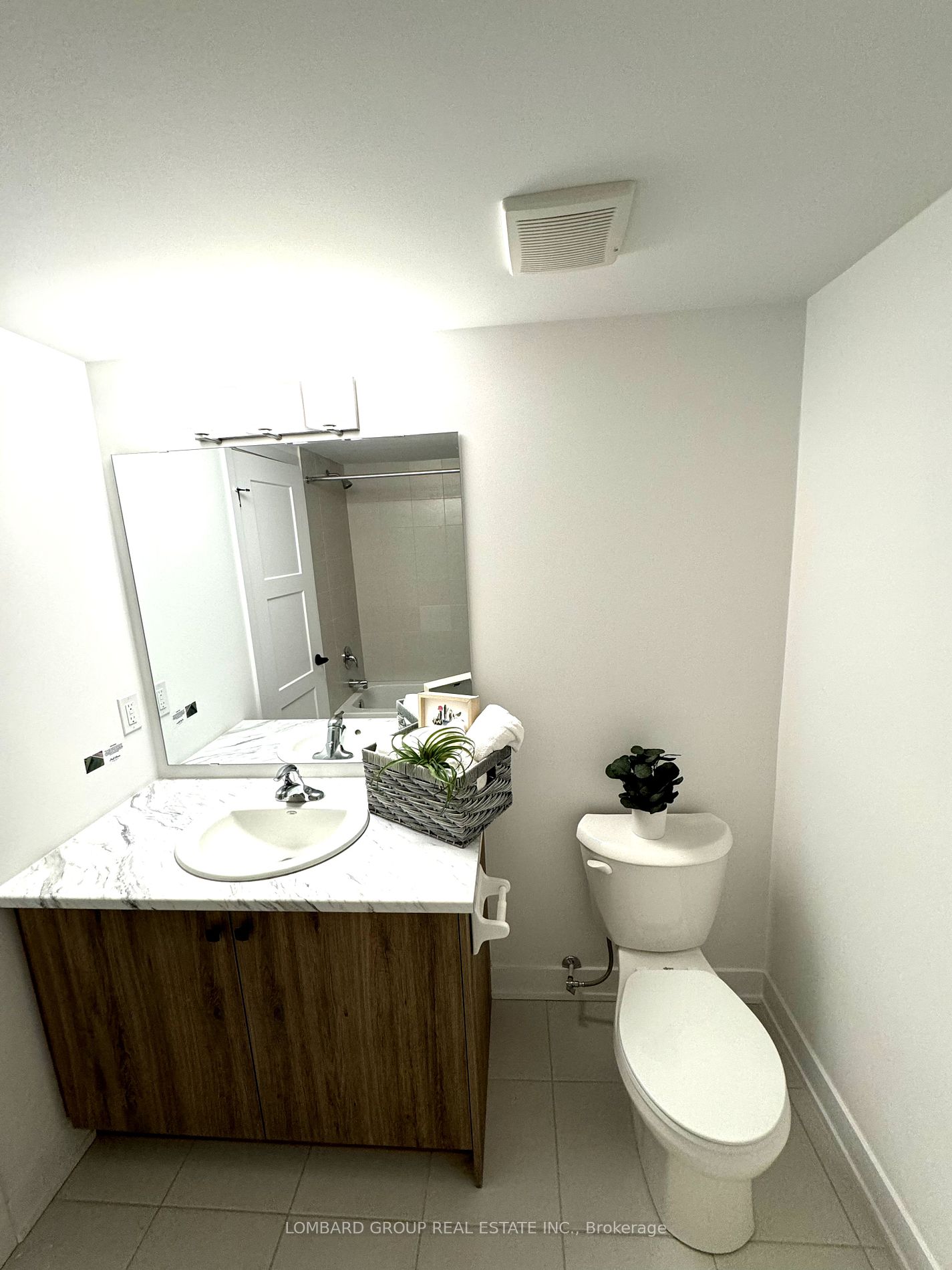 14 Pumpkin Corner Crescent, #Unit #4