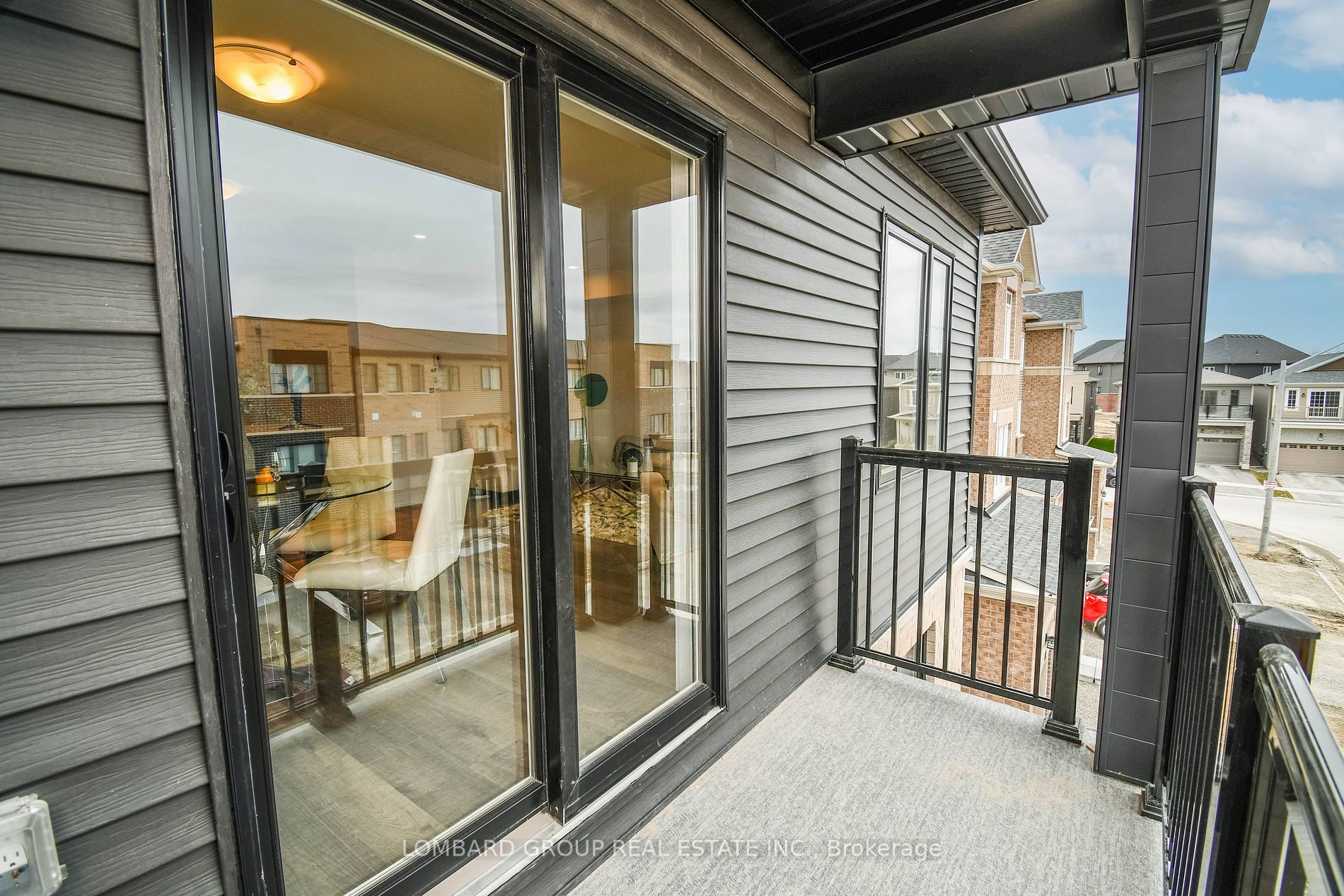 14 Pumpkin Corner Crescent, #Unit #4