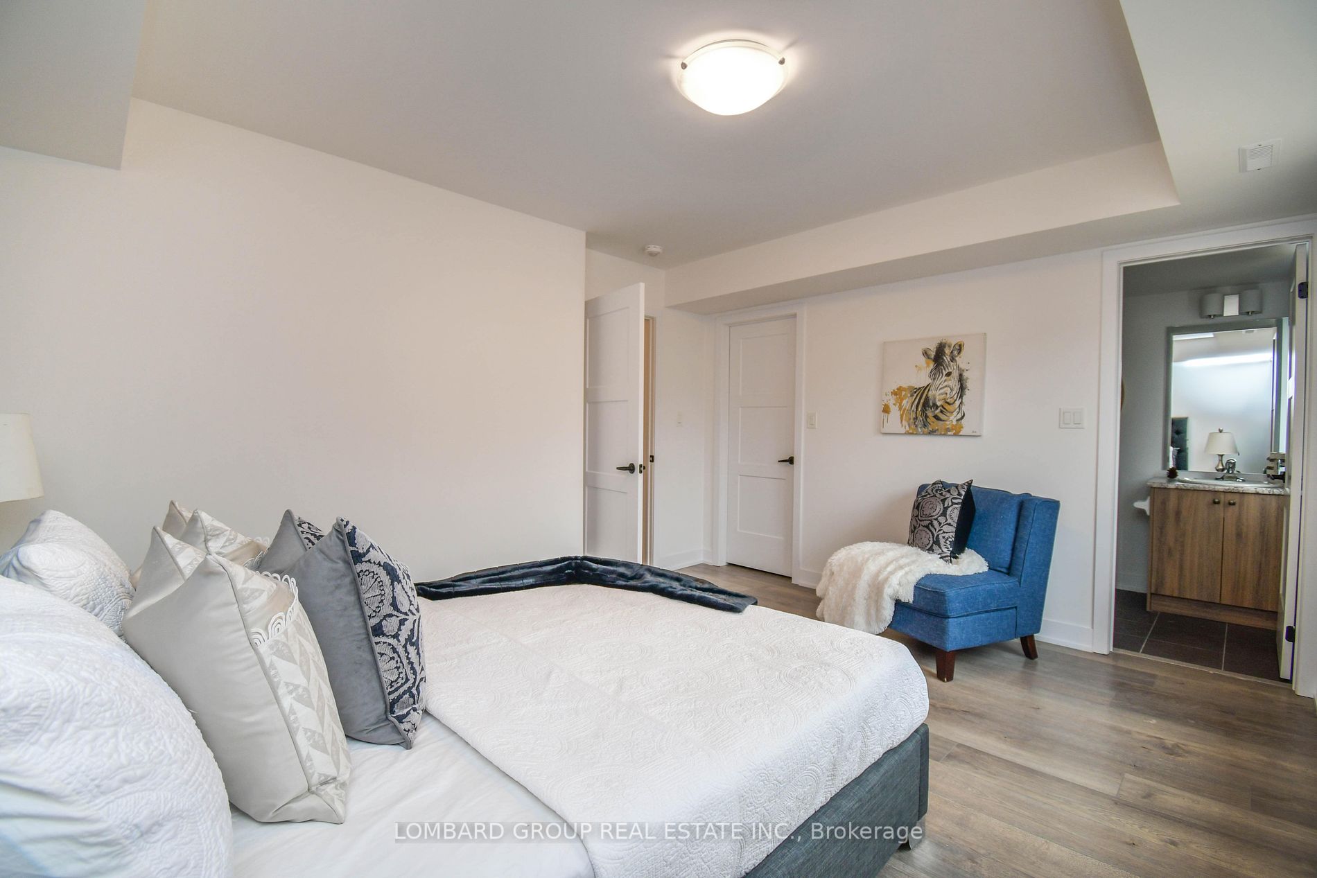 14 Pumpkin Corner Crescent, #Unit #4