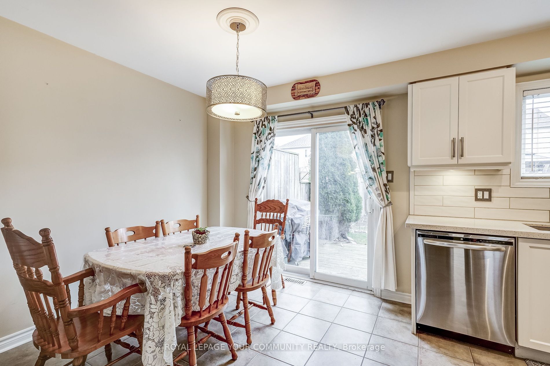20 Villers St