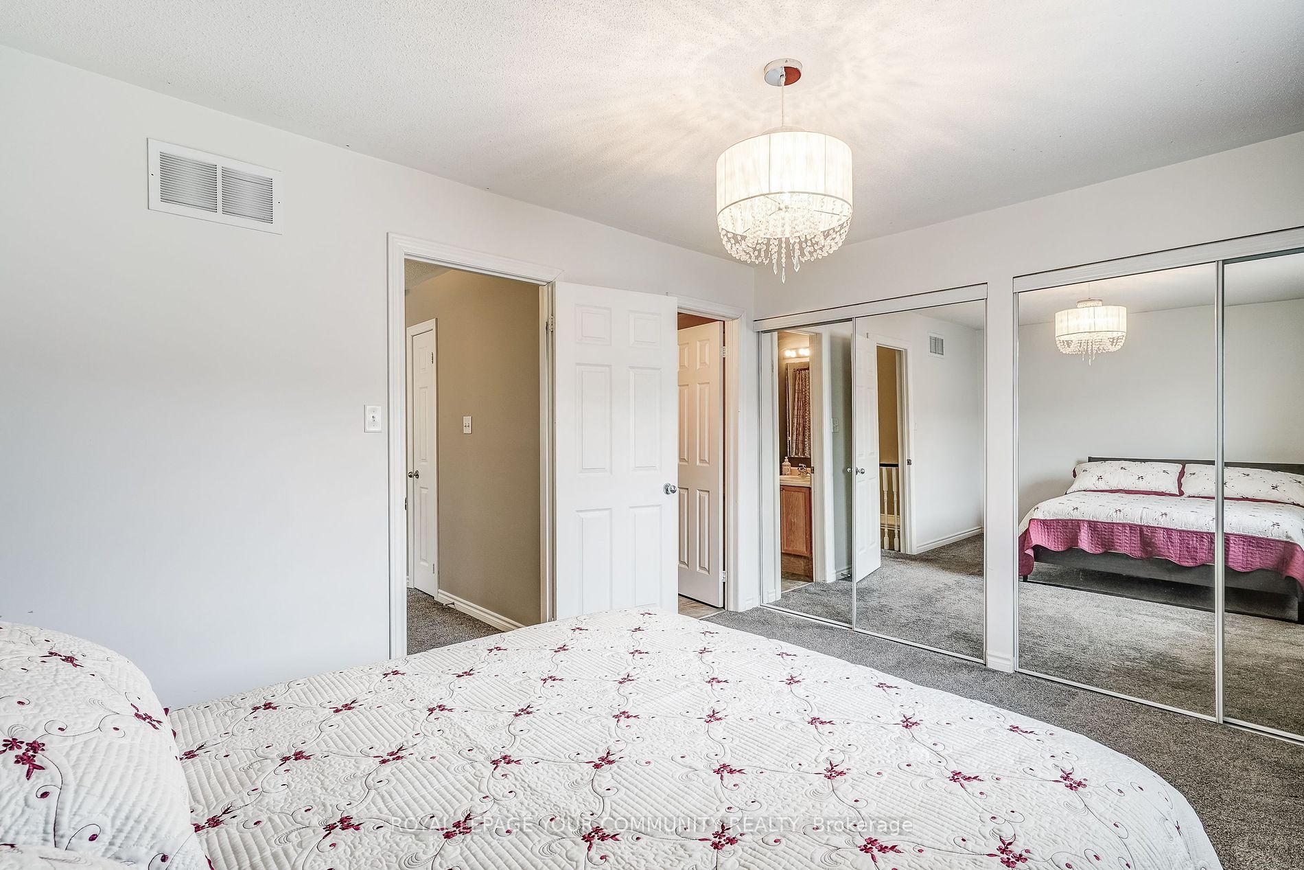 20 Villers St