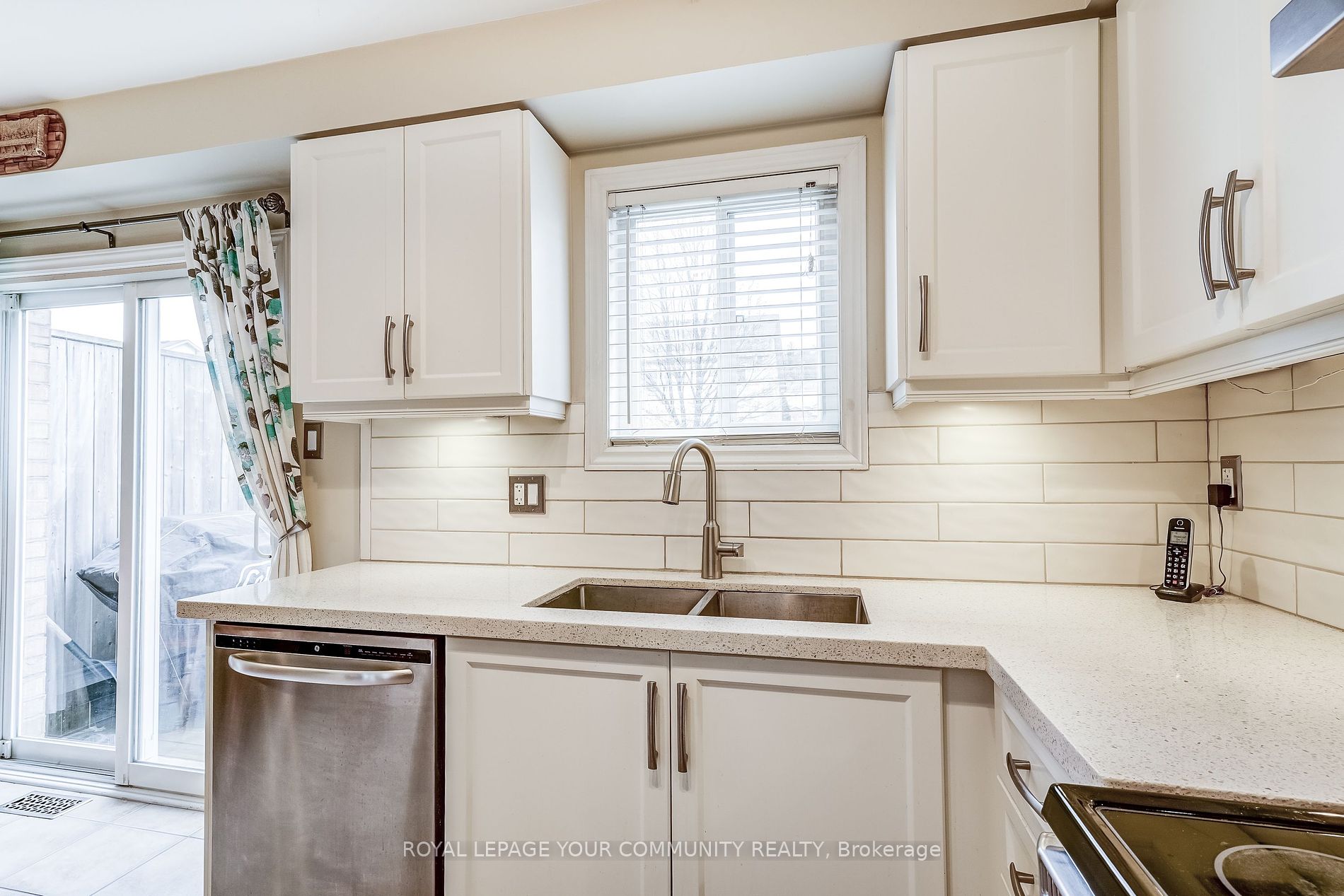 20 Villers St