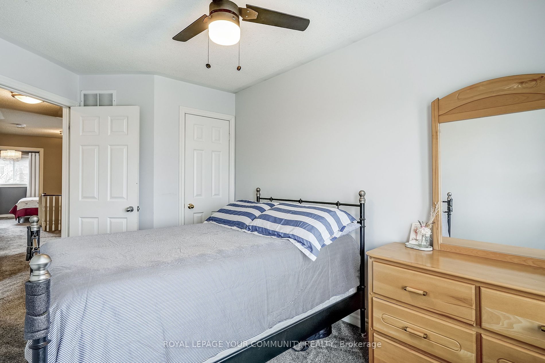 20 Villers St